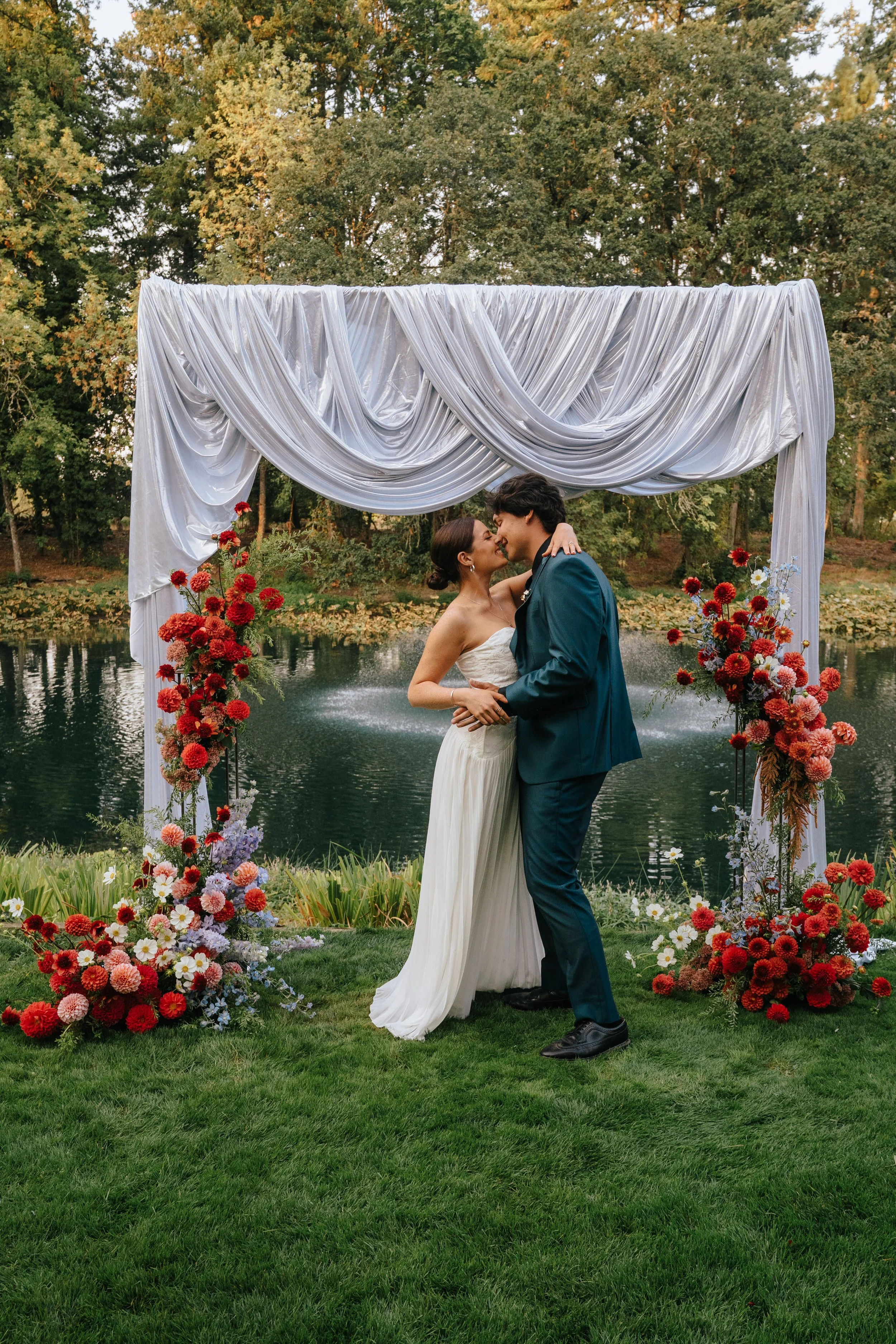 Gardens-at-riverside-oregon-wedding-venue