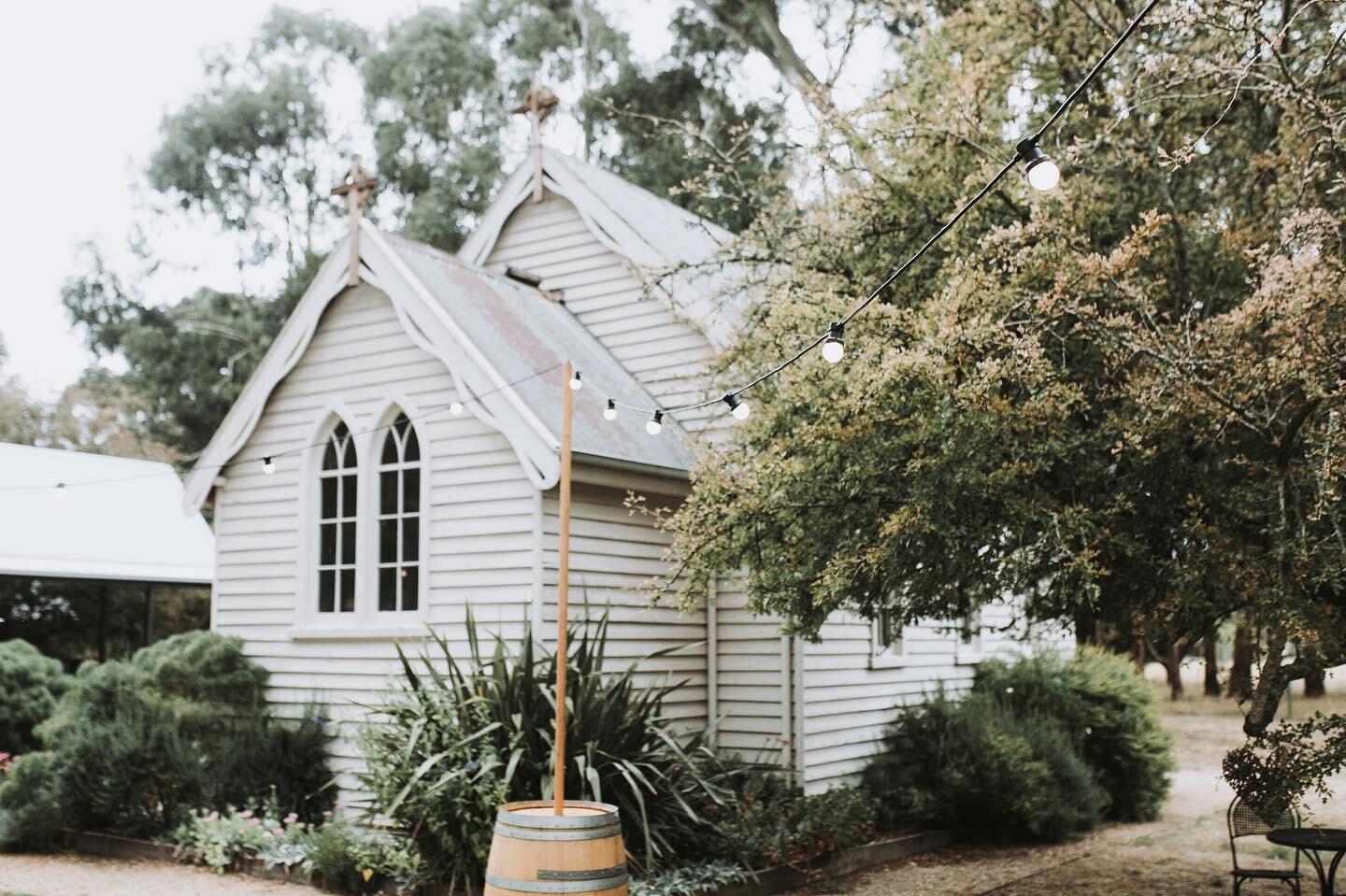 Yesterday&rsquo;s wedding location, the charming @littlechurchspringhill 🌿