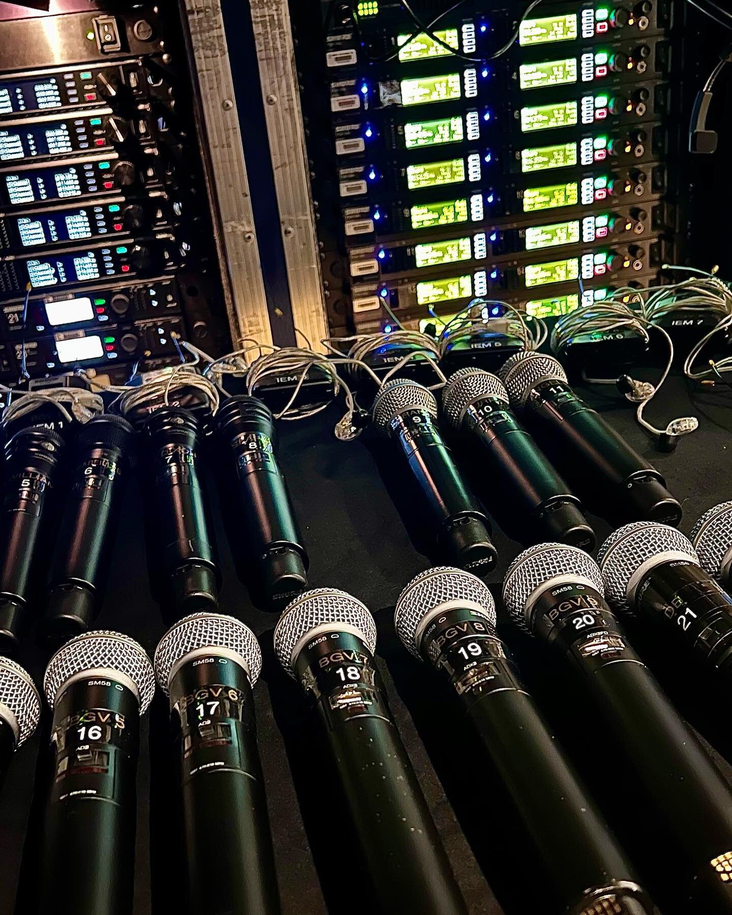 26 october 2022
david geffen hall, lincoln center, new york
⠀⠀⠀⠀⠀⠀⠀⠀⠀
handhelds on handhelds for the opening gala at the new david geffen hall. 
⠀⠀⠀⠀⠀⠀⠀⠀⠀
⠀⠀⠀⠀⠀⠀⠀⠀⠀
#davidgeffenhall #wutsaitheater #lincolncenter #newyorkcity #iatse #localone #stageha