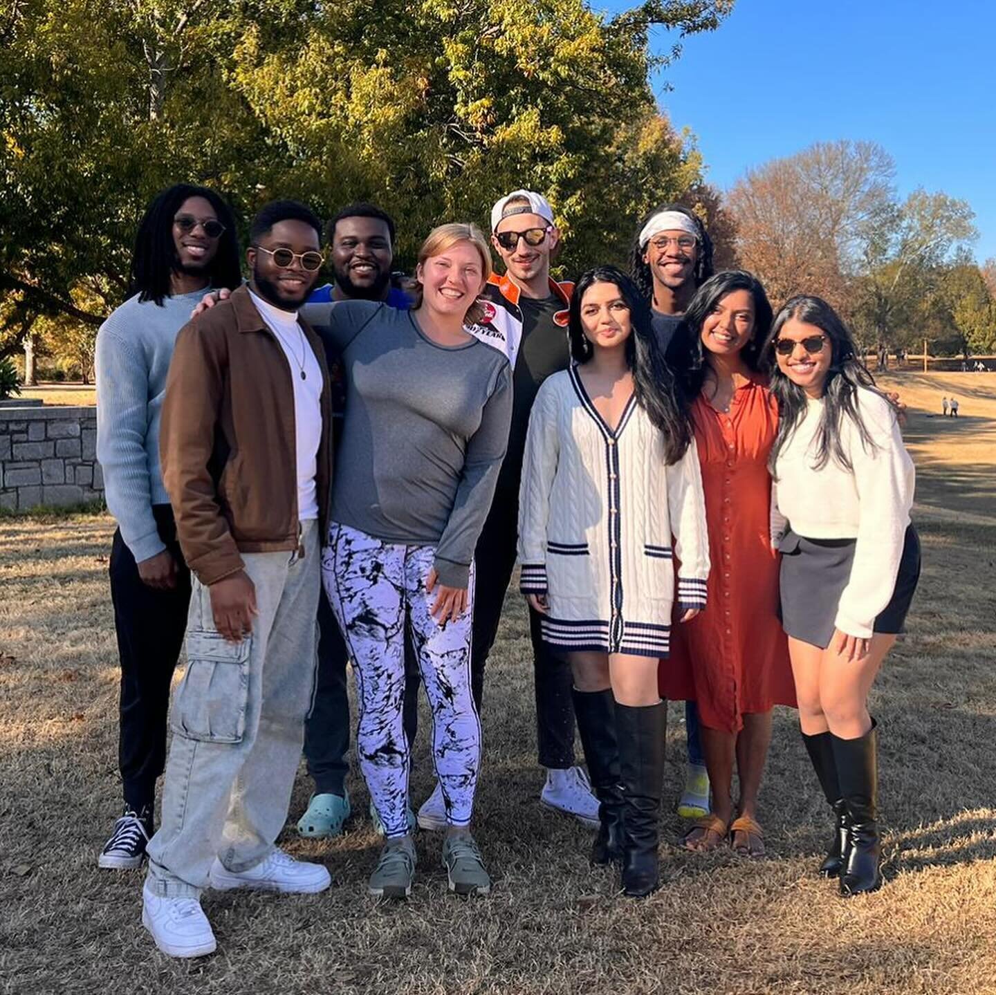 Thankful for new and old friends 🎉 The Atlanta hub hosted its annual Shapersgiving yesterday at Piedmont park, sharing stories and food as part of our yearly tradition! Thanks to everyone who came and made yesterday another great #ShaperSunday 🍂🍁