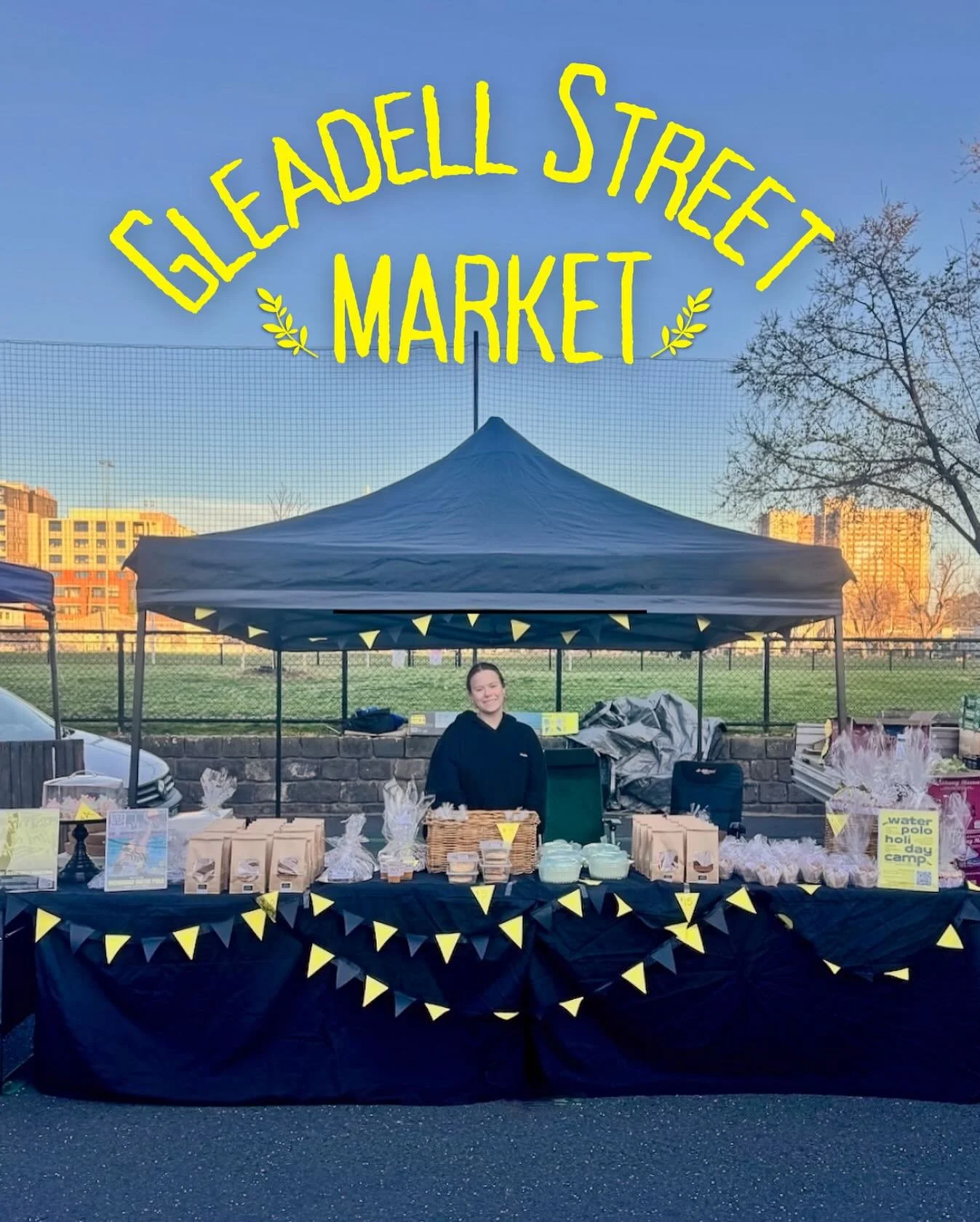 What a day at the Gleadell St Markets! 🧁🍰
It was extra special to hold our cake stall on Gleadell St, the very place where Richmond Water Polo Club first began at the Richmond Baths. Many locals stopped by to share memories of their parents playing