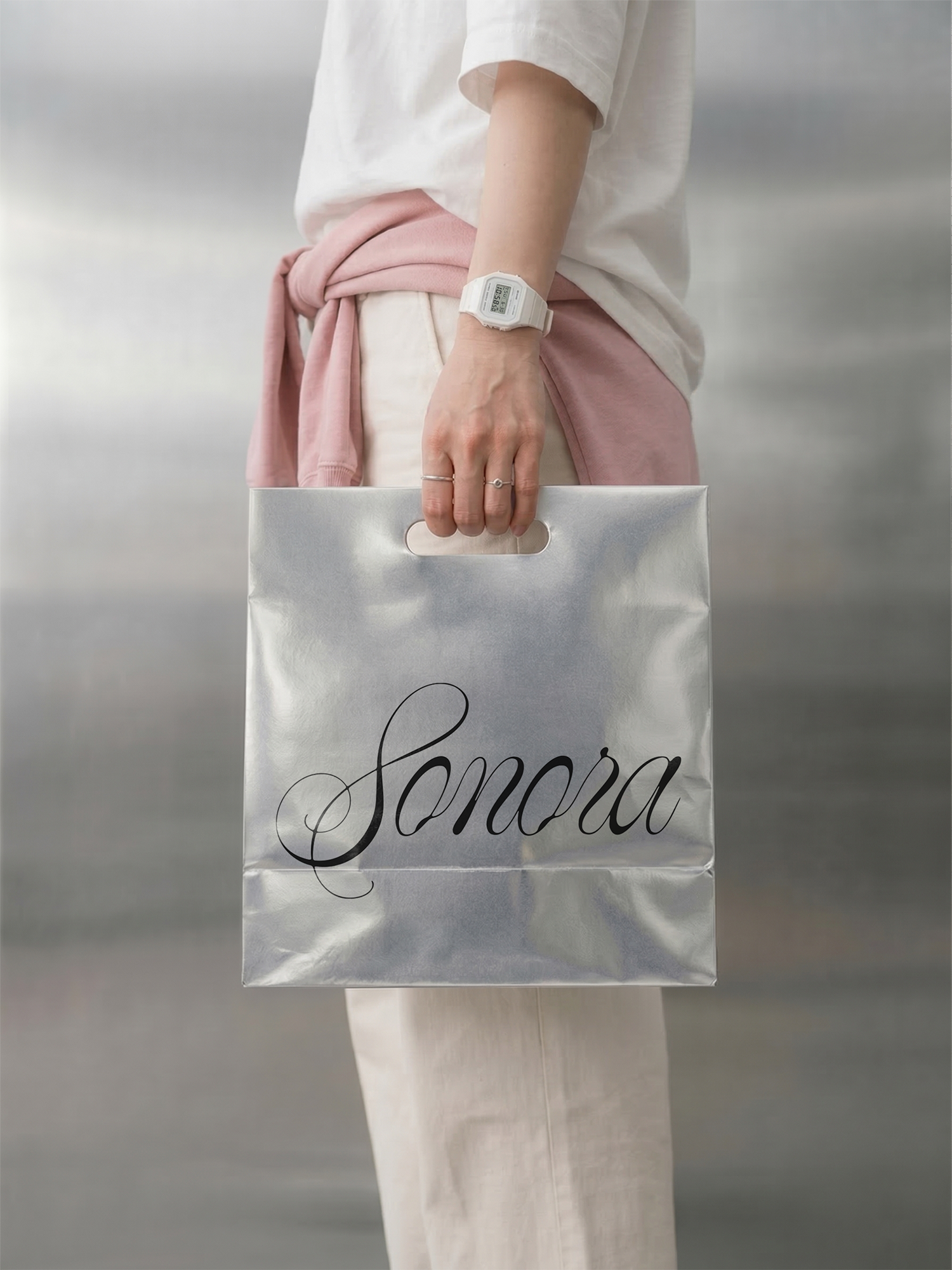 metallic-paper-bag-mockup_Sonora.png