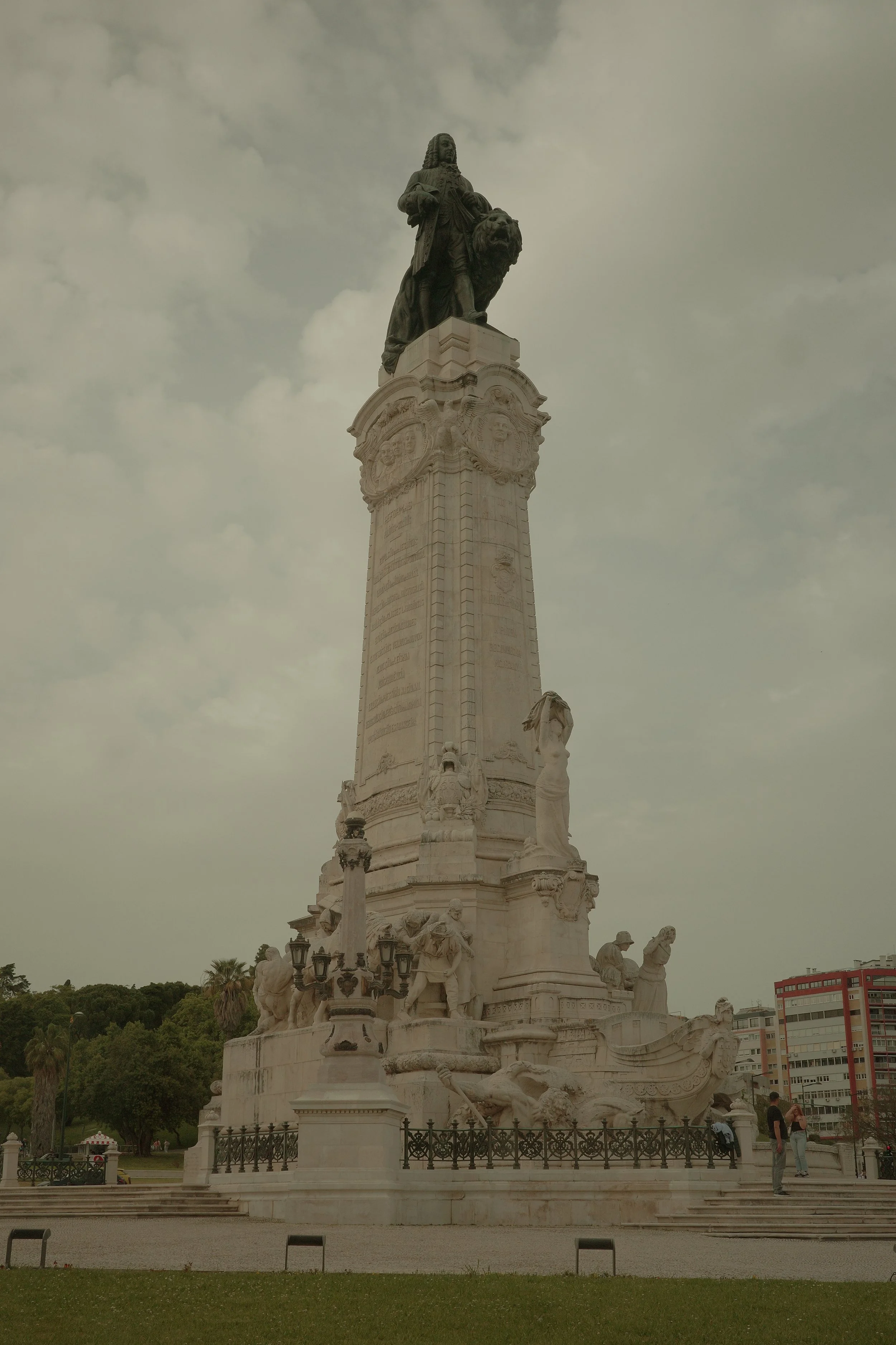 GR004914-2.jpg