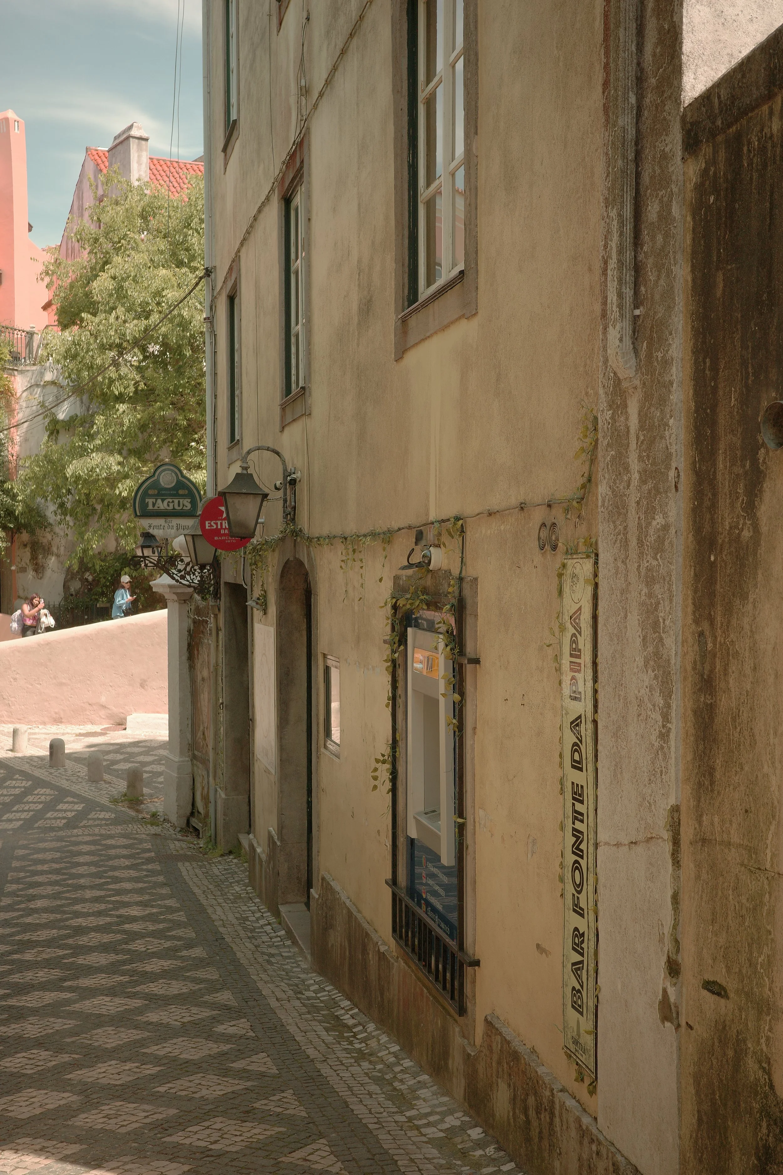 GR004758-2.jpg