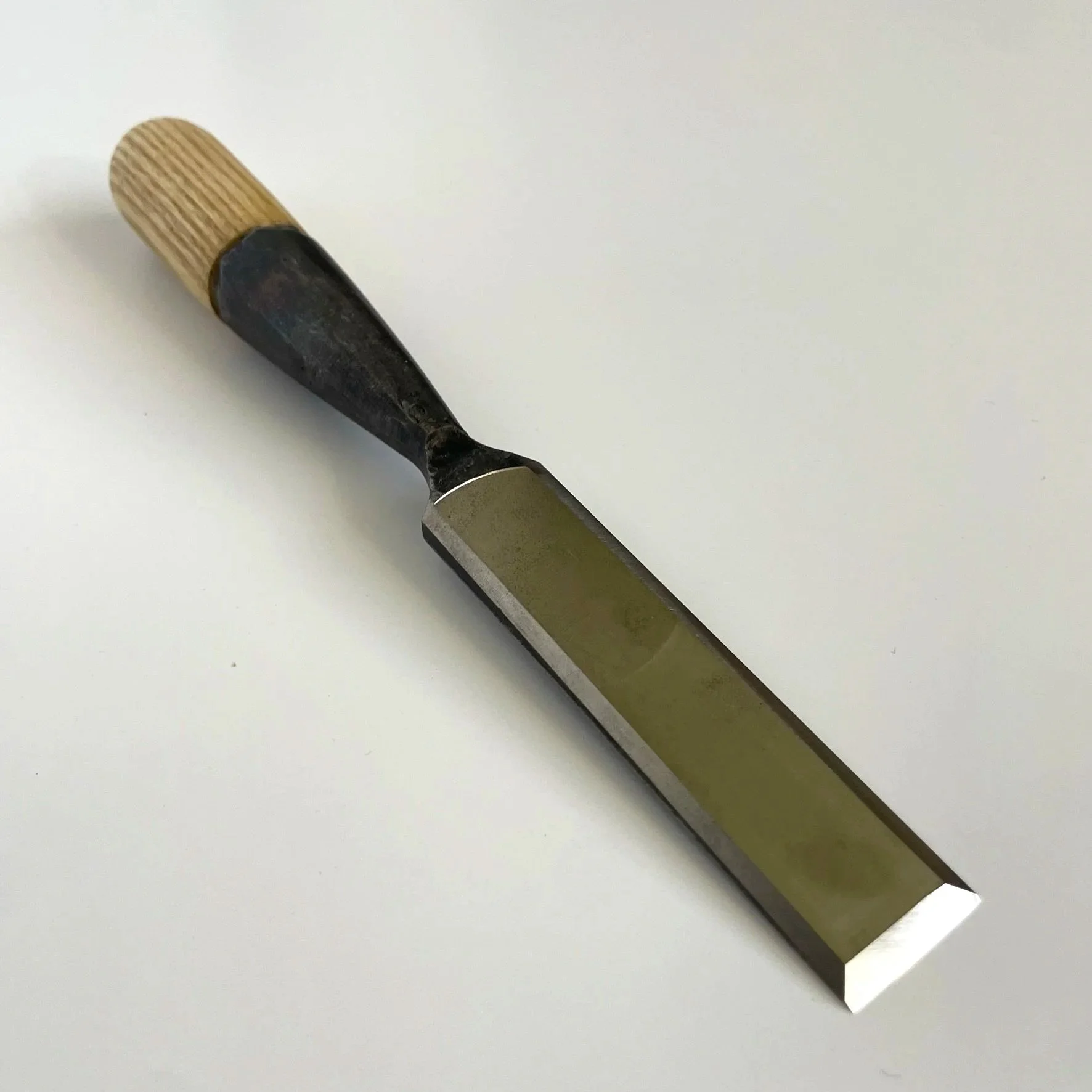 Traditional Low-Clearance 60 RHC Socket Chisel 
