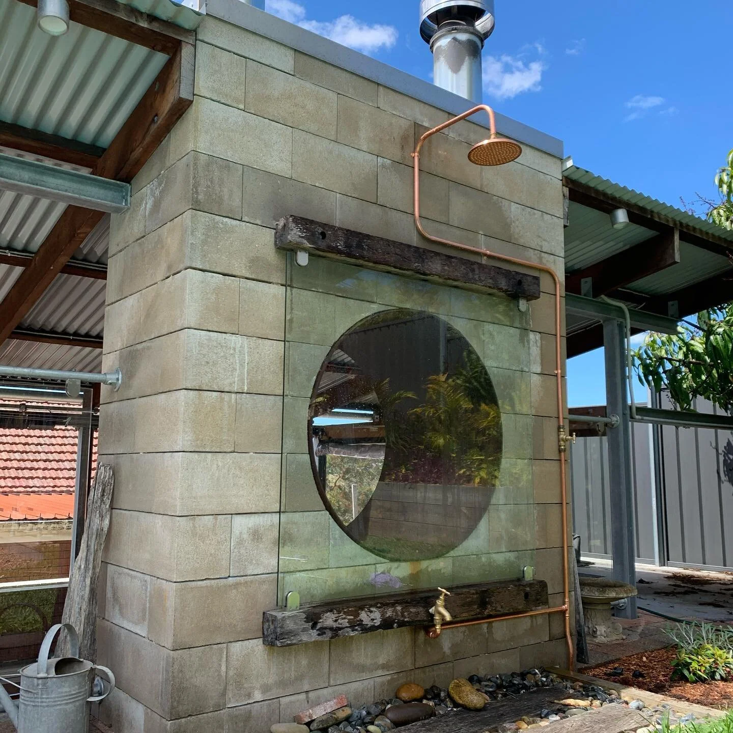 Broke out the benders today and made up this nice exposed copper shower #grayspoint #sydneypumber  #outdoorshower