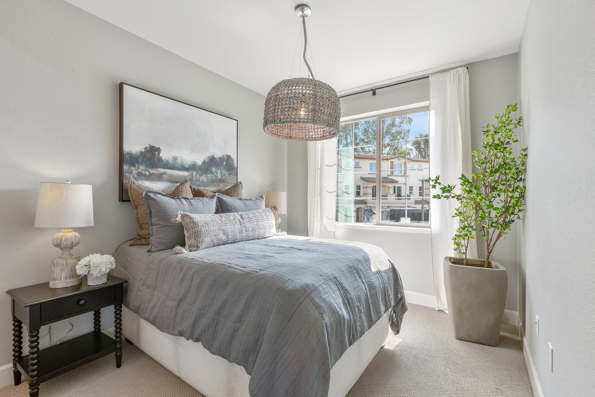 125-129-laurel-knoll-drive.49475.phr.036.web.jpg