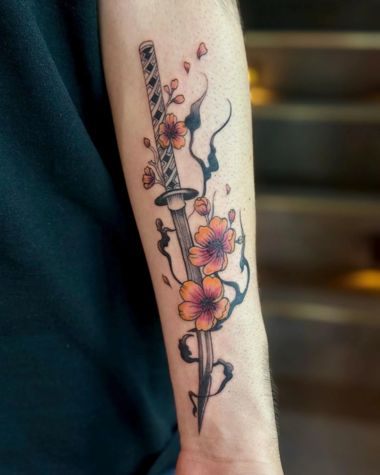 🗡️ 🌸 🗡️🌸🗡️🌸🗡️

Made for @danixlandres @glitterpoopstudios 

#katana #cherryblossom #miamitattoo #miamitattooartist #femaletattooartist #besttattooartist