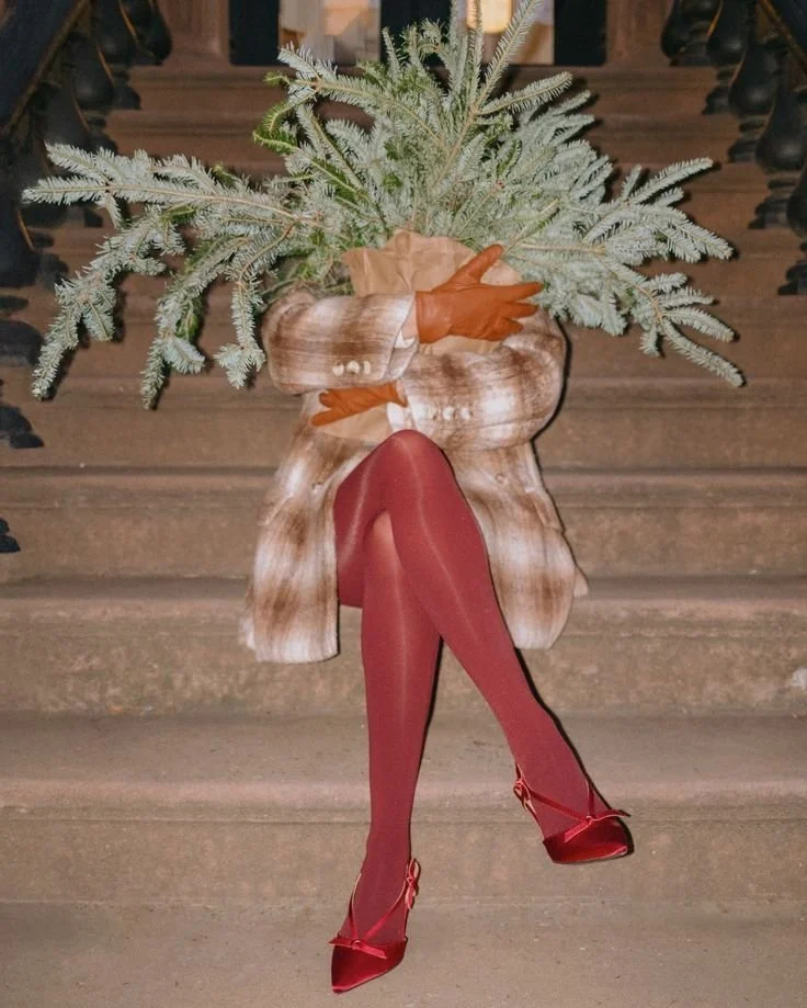 HOLIDAY RETAIL | BOTH MONTHS + 25%