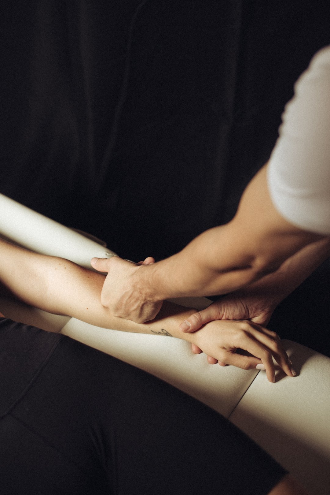 Good_Massage_therapist_Perth.jpg