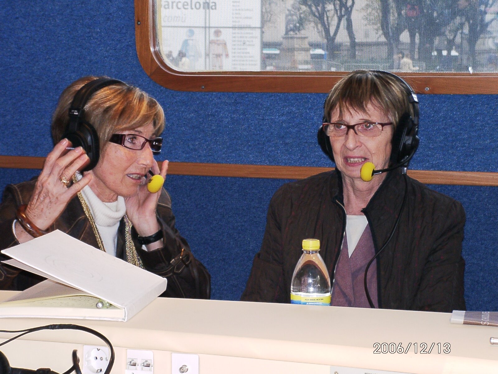 Tertúlia de dones de Radio4 - 2006-12-13 (3) (amb Conxita Cabistany).JPG