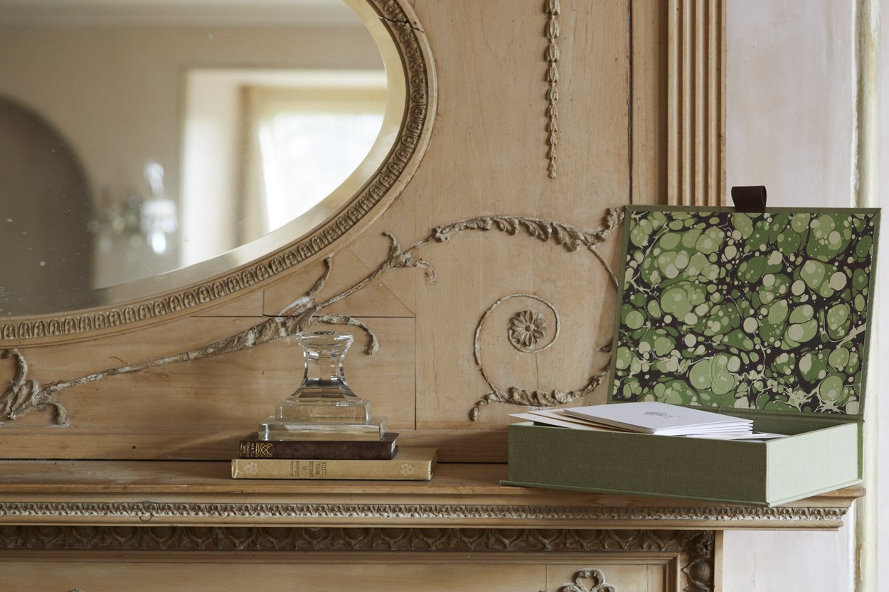 LucyBerridgeInteriors-Lifestyle23-Meadow-OpenBox-Light72dpi.jpg