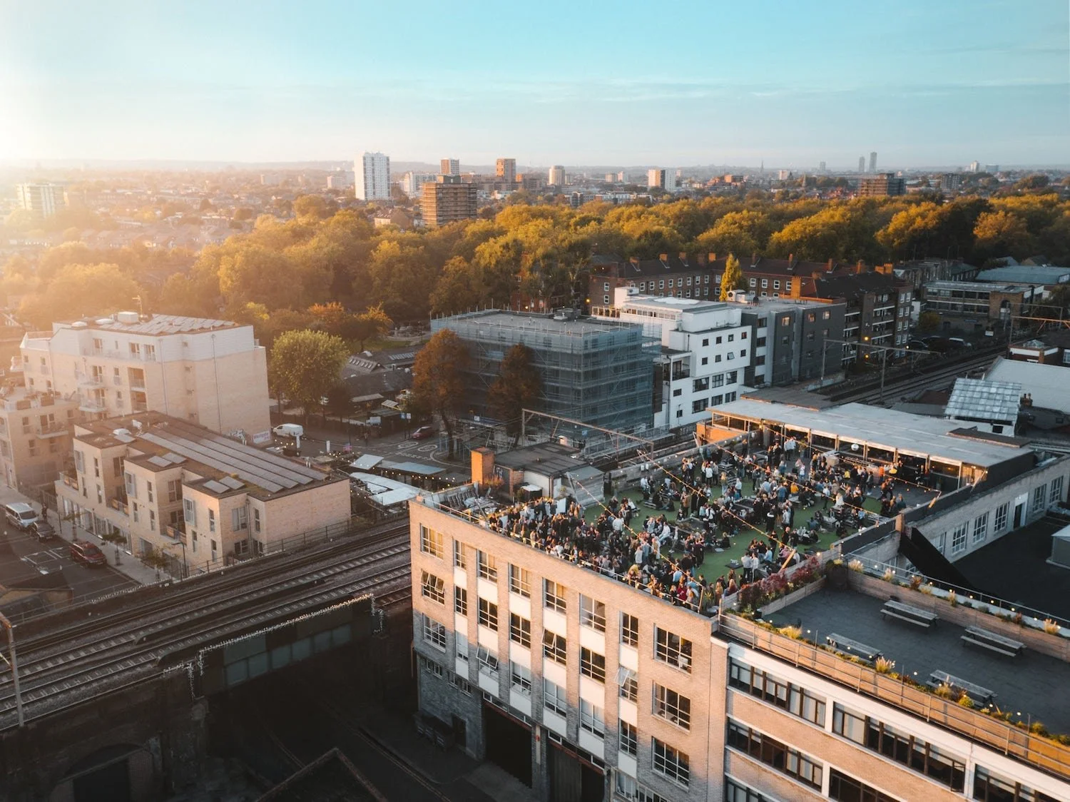 Rooftop Bar in London Fields, Hackney, London Netil360 Panoramic Roof