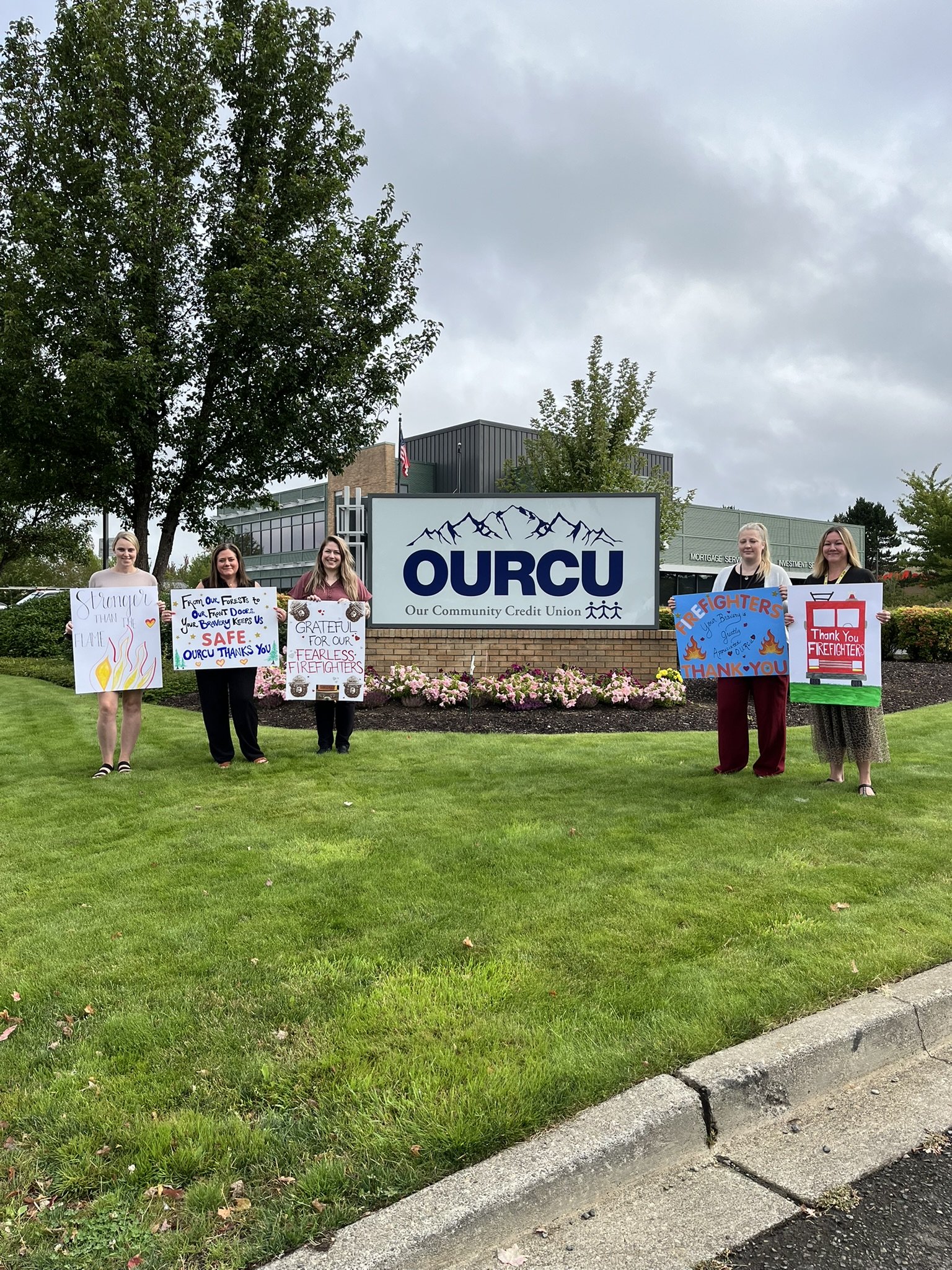 Mensajes de agradecimiento del personal de OURCU para los bomberos forestales