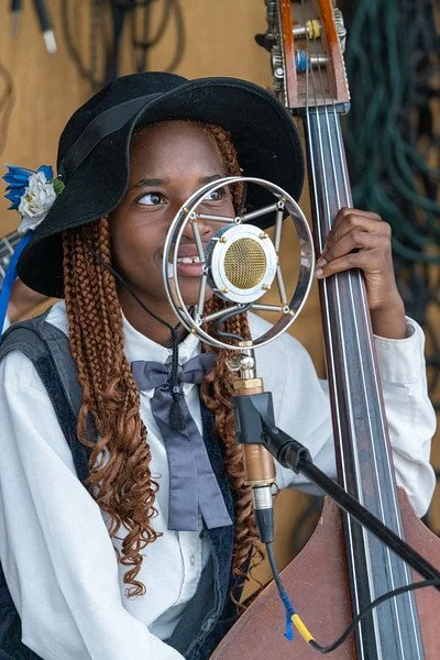 Sasha for church gig-4.jpg