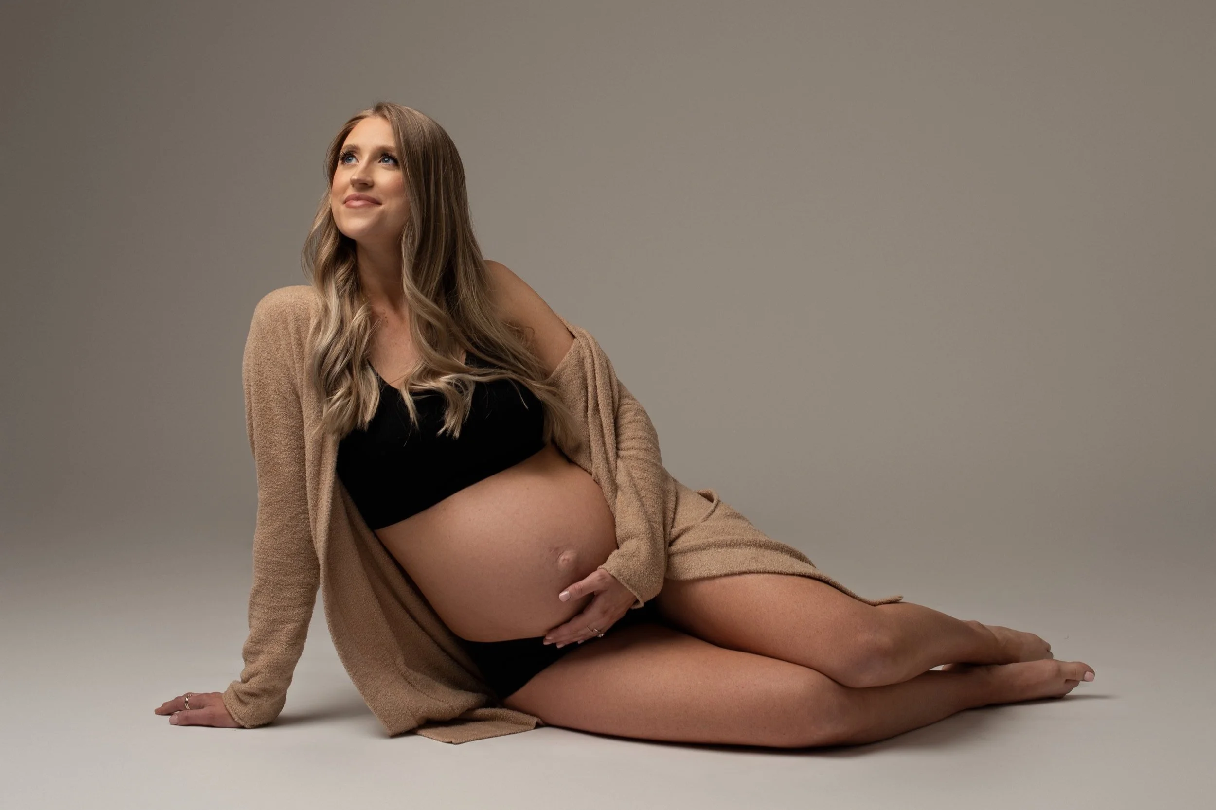 Angela O'Malley Photography - Austin Newborn Photographer