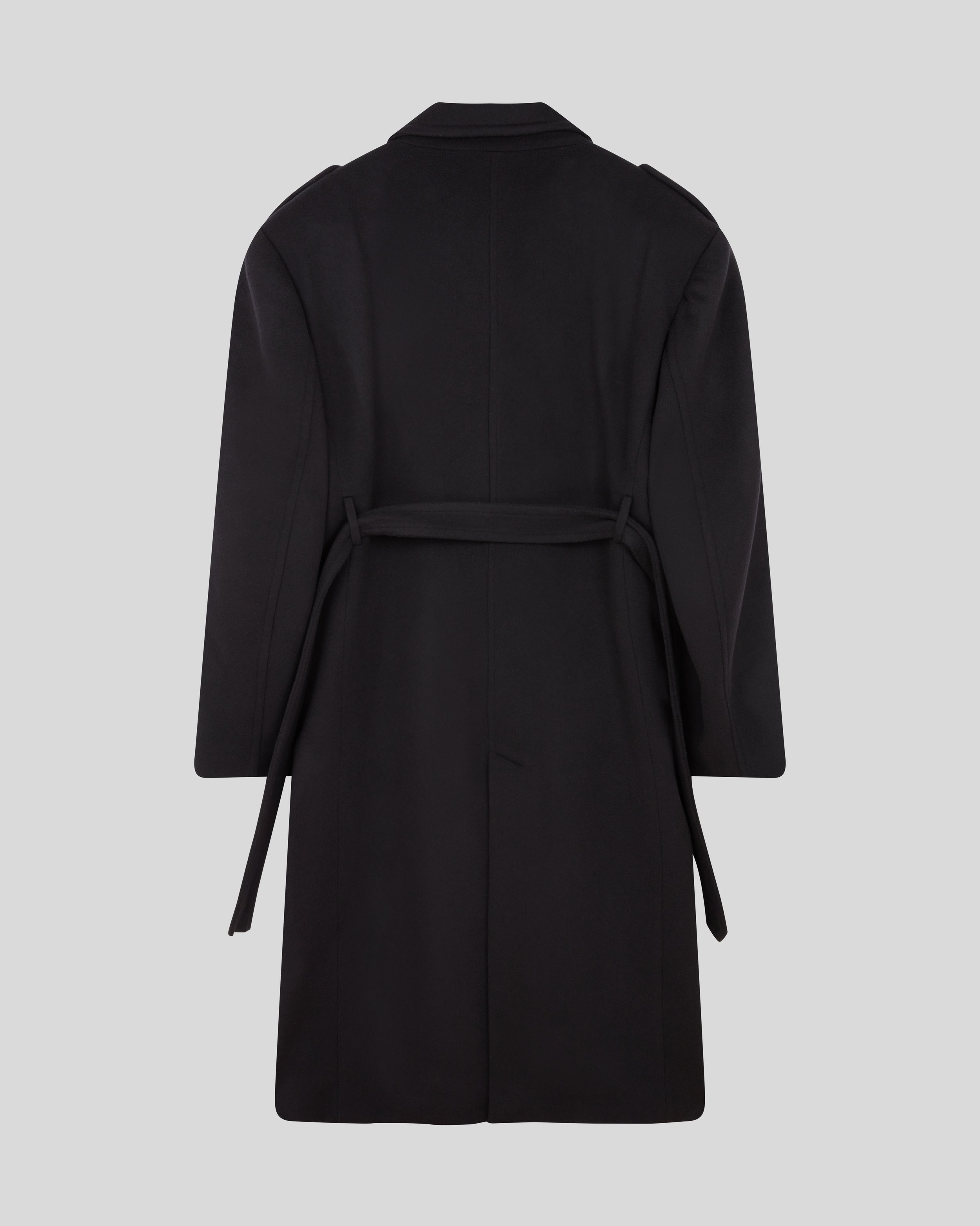 AW23-FW23C_03.jpg