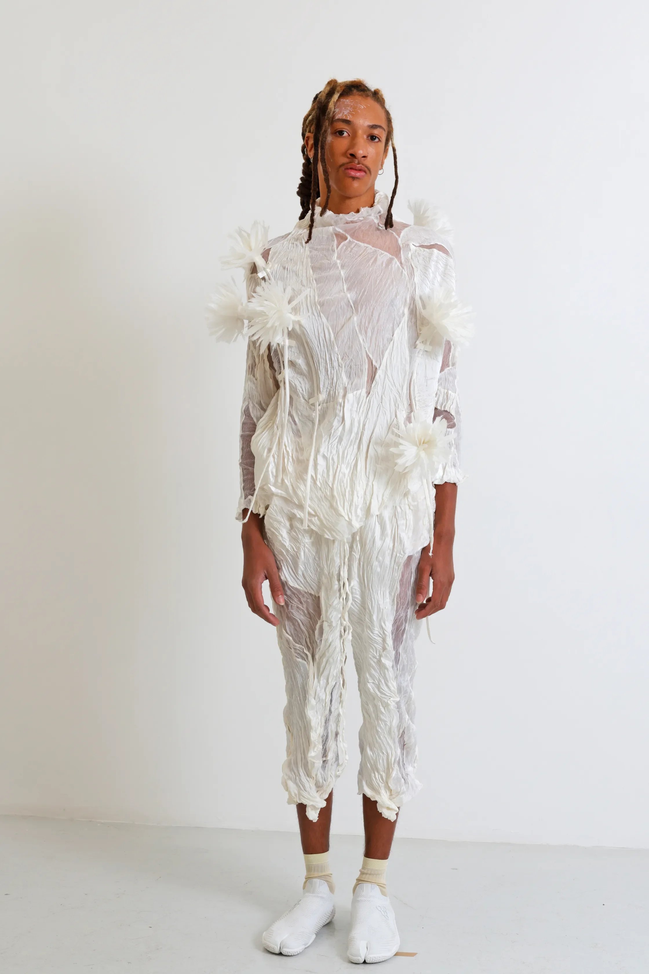 00002-phoebe-english-fall-2026-ready-to-wear-credit-brand.jpg.webp