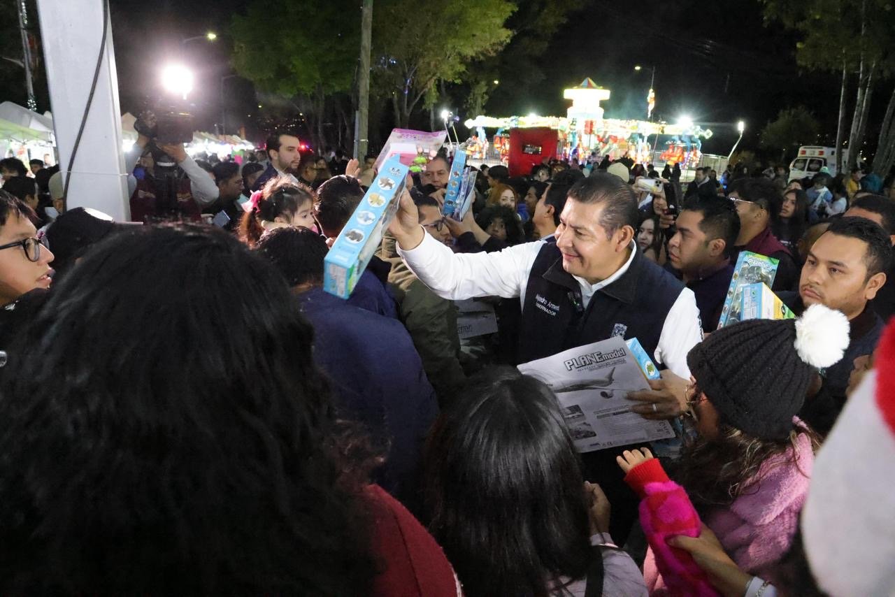 Con la entrega de 5 mil juguetes, genera bienestar y felicidad el gobierno de Puebla