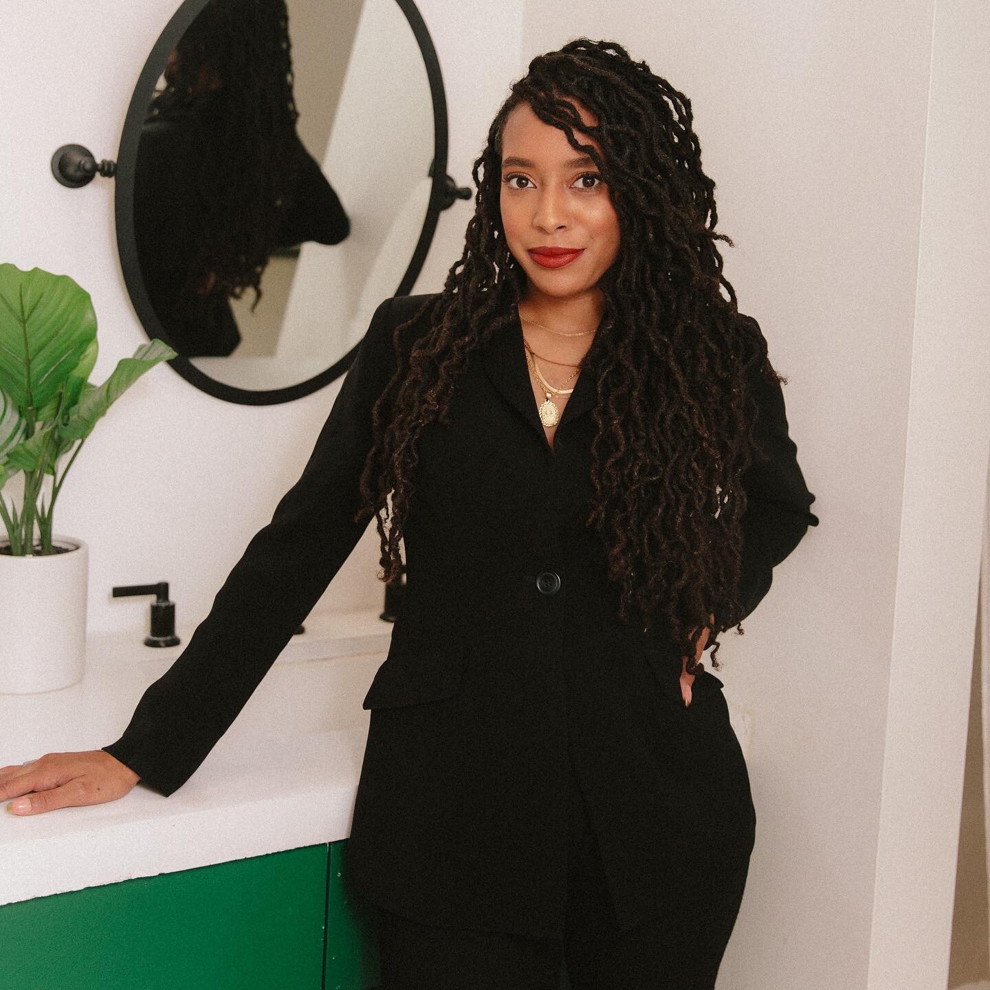 &ldquo;I don&rsquo;t work jobs, bish I am a job&rdquo; 😆😂 Big CEO vibes 🗣🗣✨

@quikbeauty&rsquo;s soft launch is here!! 🚀 Wow, I&rsquo;m so proud of @tylerahunter and I! We pulled this launch together within a month! A chance encounter with @theo