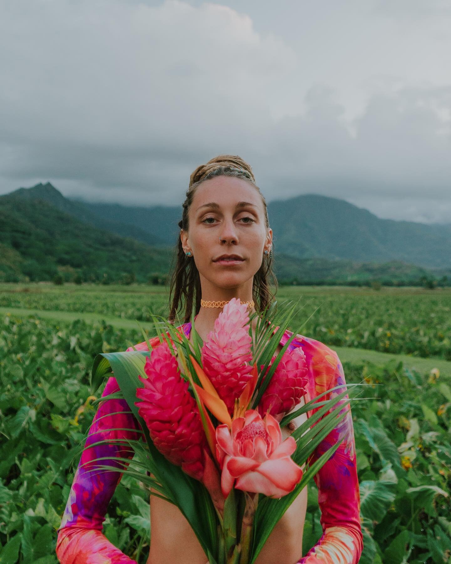 there&rsquo;s something so ancient and rich about the taro fields (kalo lo&rsquo;i). standing in over 1,000 years of history, culture, and spiritual significance, this timeless Hawaiian taro field not only serves as a food staple for feeding the isla