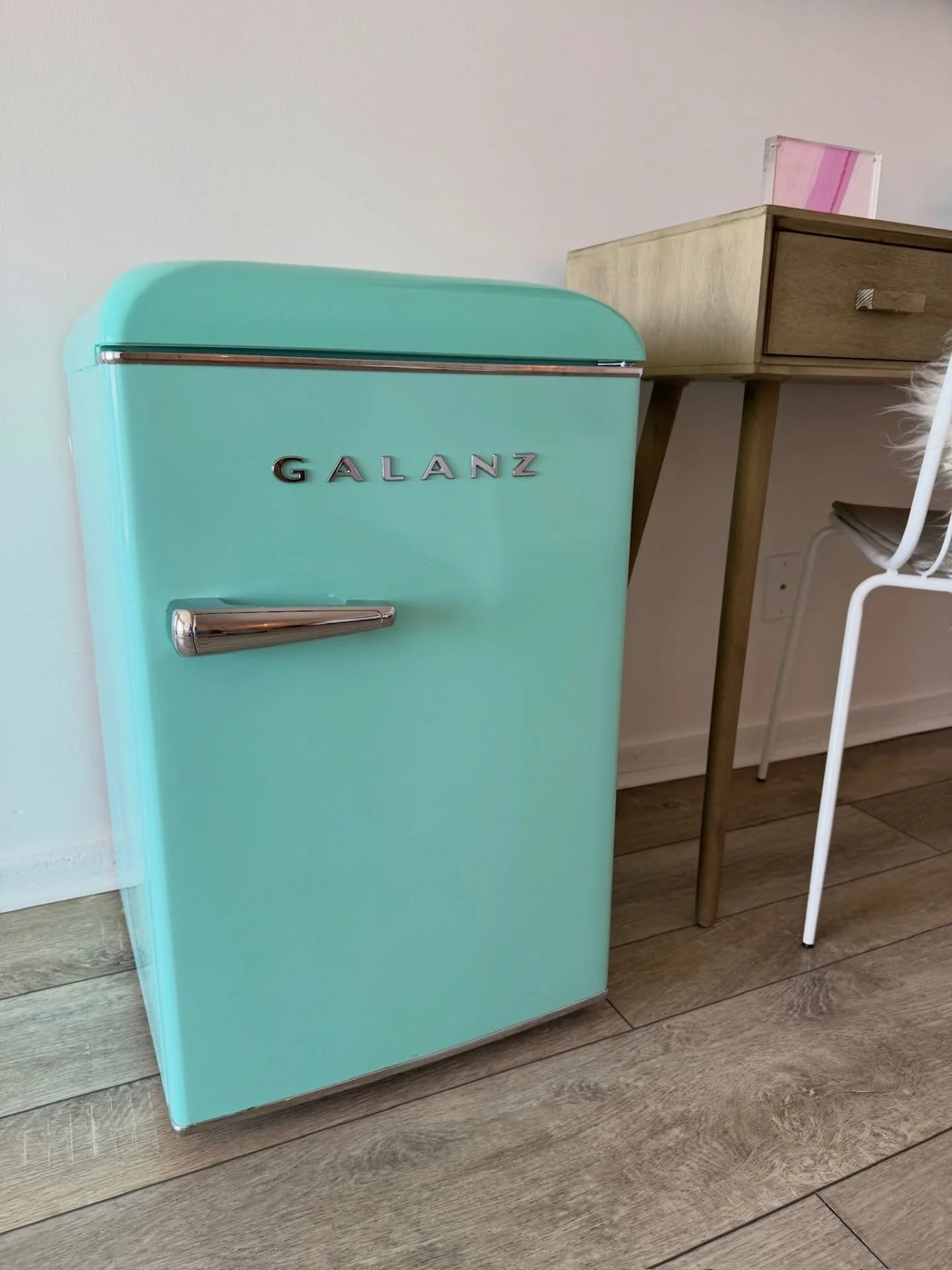 &ldquo;Teal&rdquo; us how much you need a vacation!