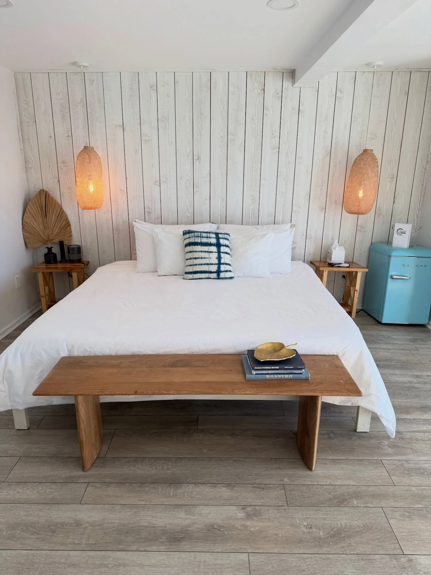 Stunning views deserve equally stunning rooms. Experience the harmony of design and nature.