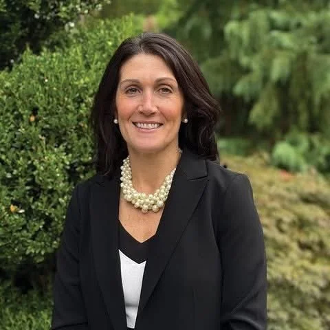 Vote for Kelly Haeckel for RSD 17 Board of Education!
Kelly is a lifelong resident of Higganum where she currently resides with her husband, son and dog.  A graduate of Haddam-Killingworth High School, the class of 2000, Kelly grew up in Higganum an