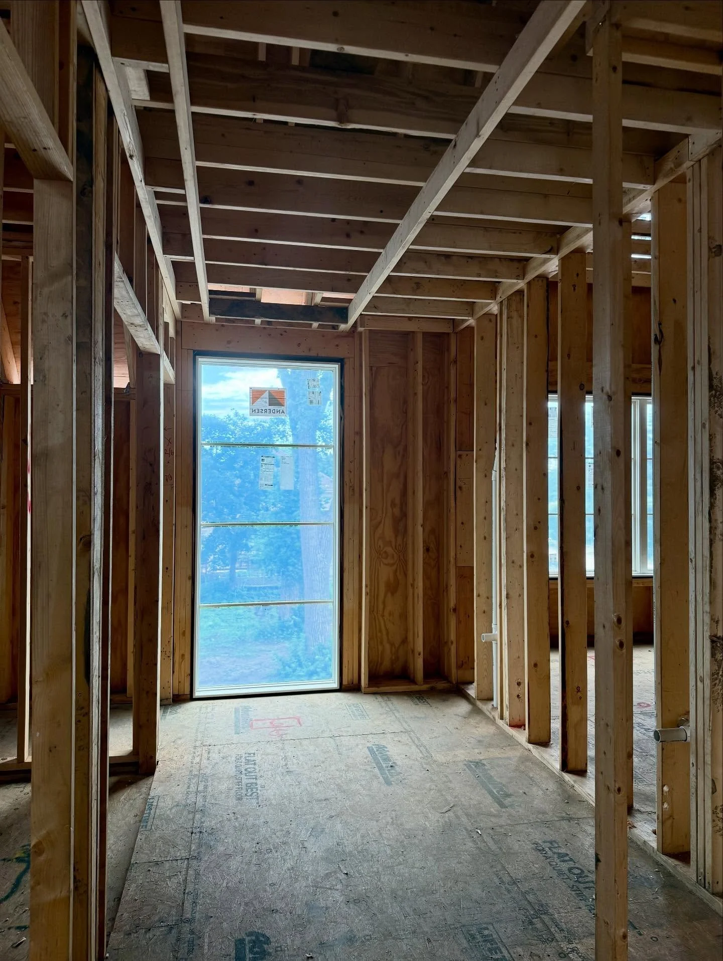 Framing is complete - and it’s already a beauty.
This stage always feels exciting - when the vision begins to take physical shape and the scale, light, and flow of the home start to come to life. This new construction is inspired by the organic