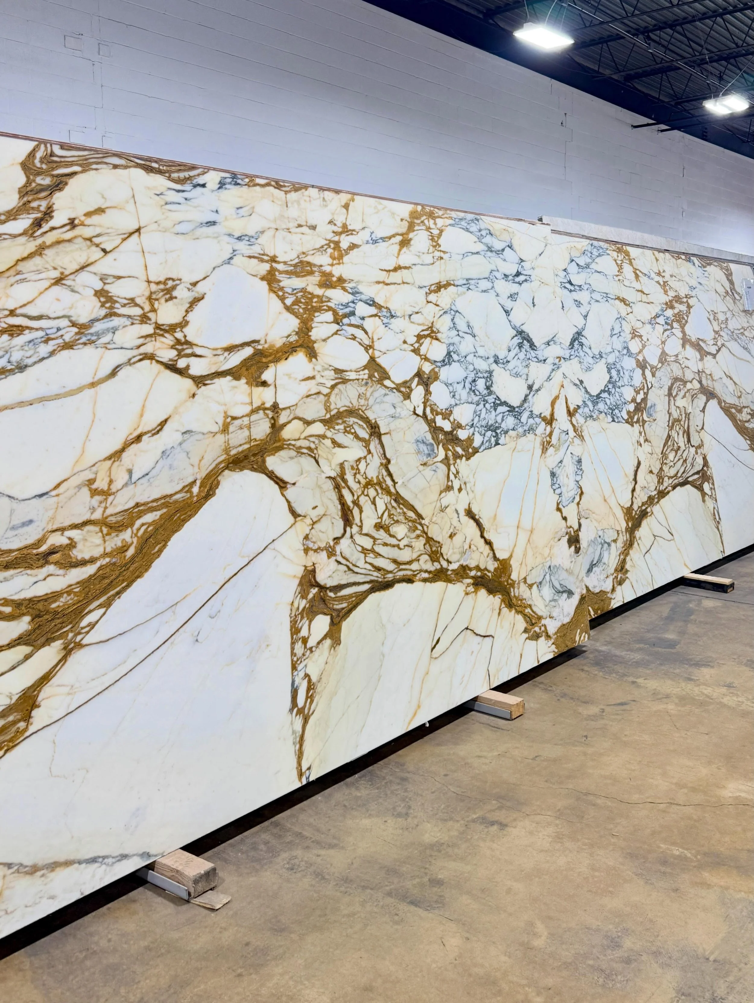 DRD LOVES: Marble

Stop-you-in-your-tracks beautiful.

This week, it was a set of bookmatched slabs I discovered while stone shopping with a client.

But I&rsquo;ve been captivated by marble for years.

It was the same feeling I experienced walking a