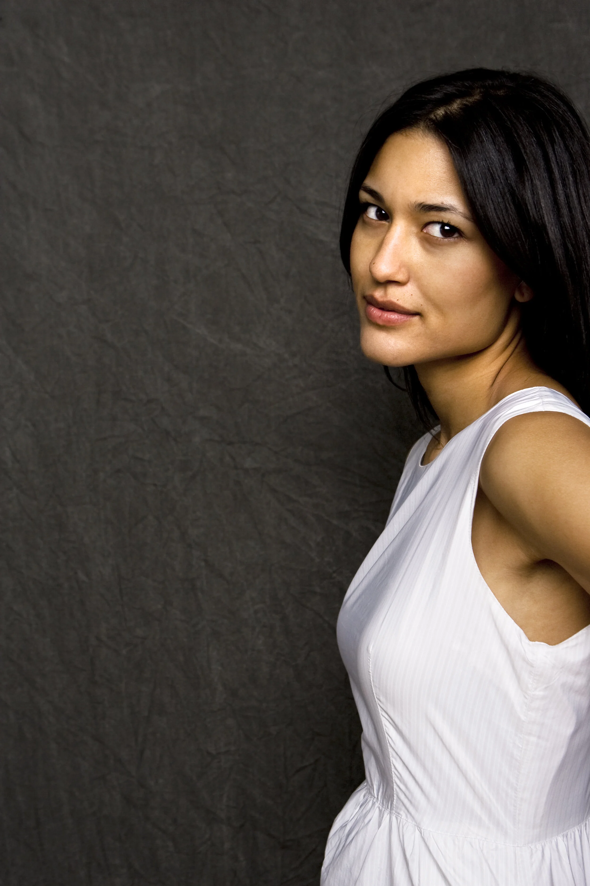 Julia Jones by Tim Gray-04.jpg
