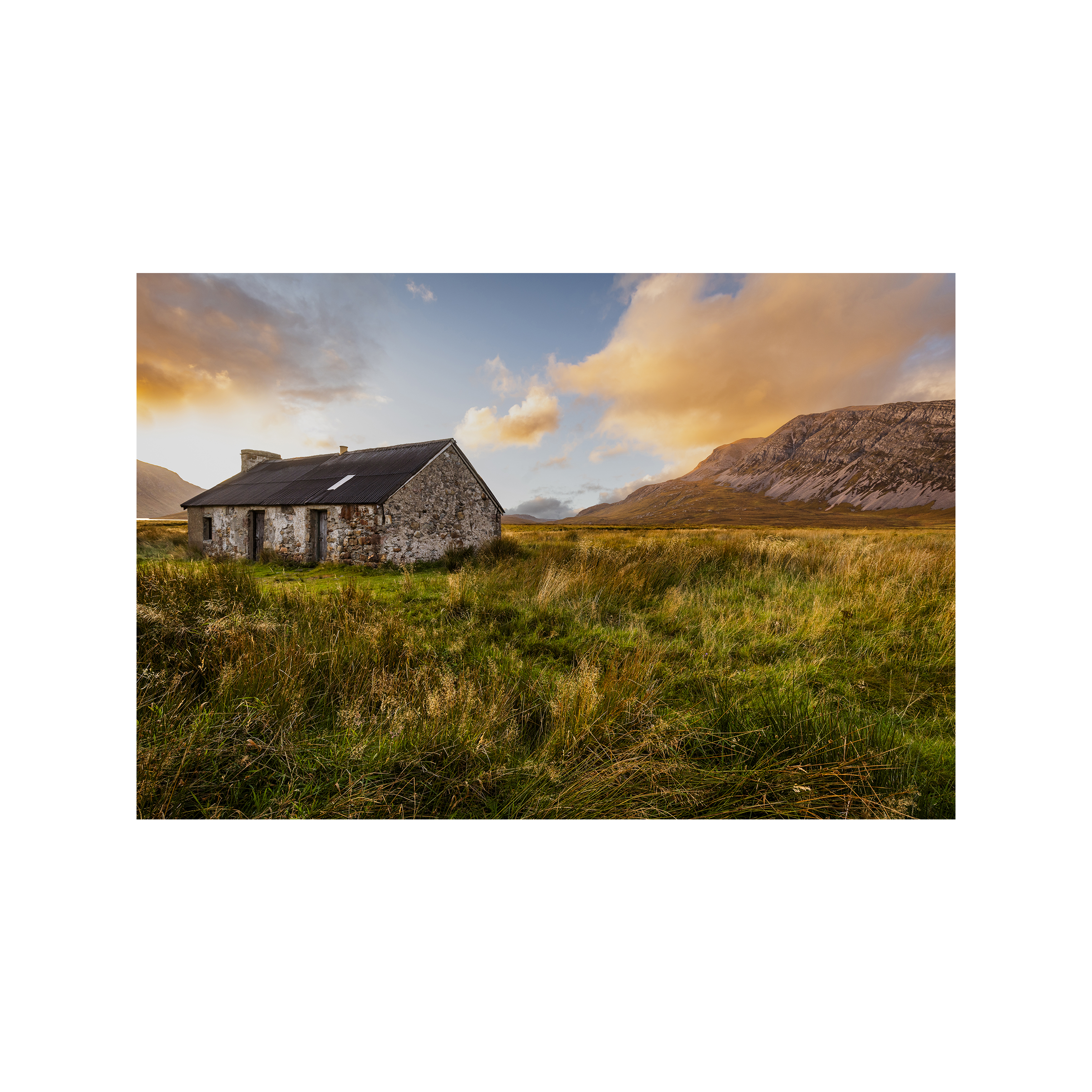 Sunset photography in Sutherland, in the Highlands of Scotland near Loch Stack