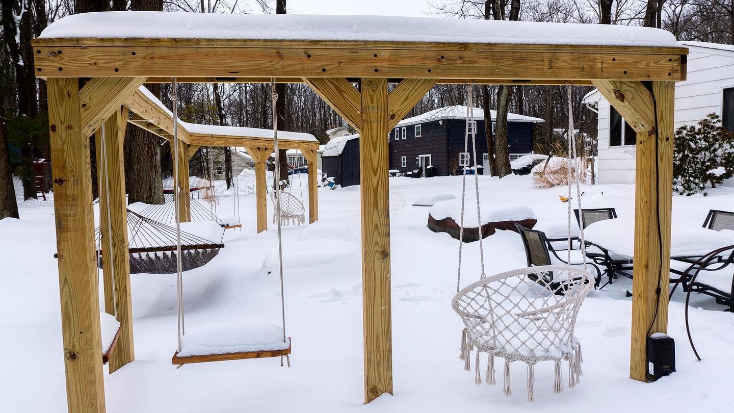 Snow keeps coming and we keep on swinging...If you know a realtor looking for a photographer for listings let me know! 

#keepswinging #custom #realestate #njrealestate #realestatemarketing #realestatephotography #cranfordnj #realestatevideo #videogr