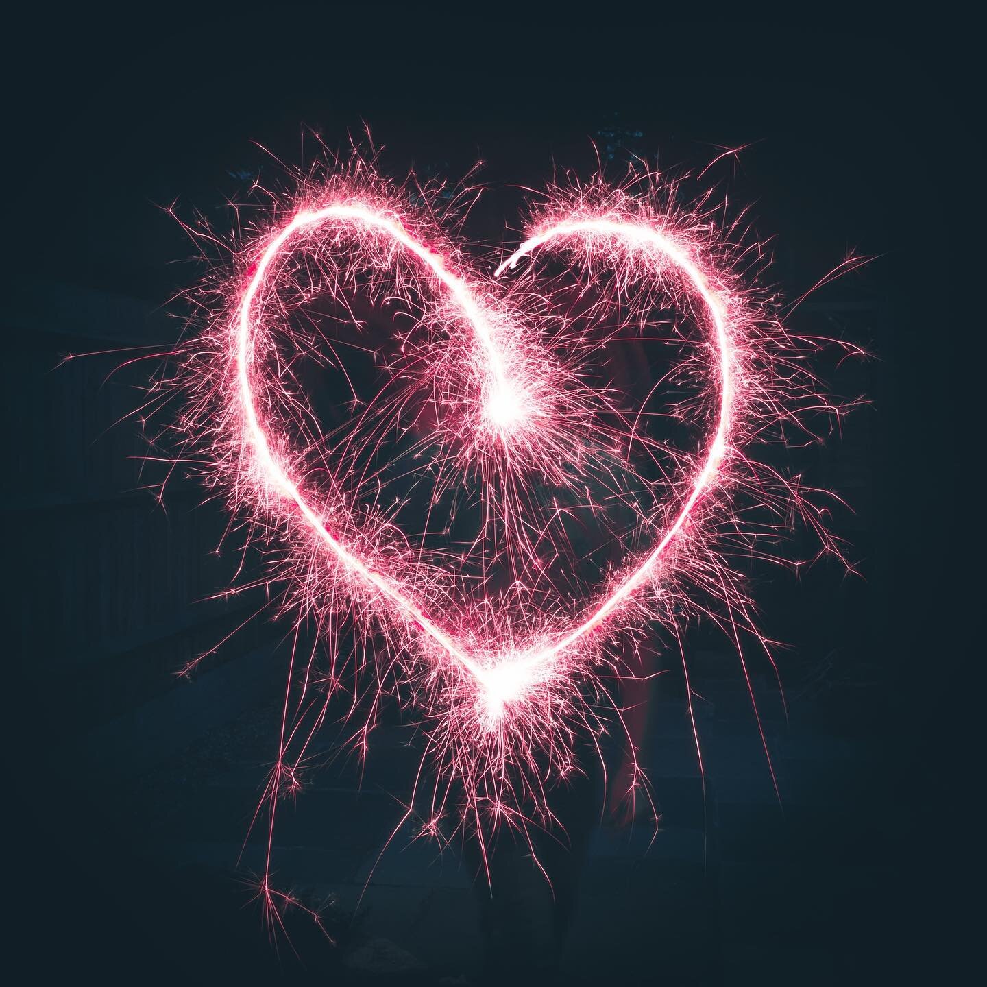 Happy Valentine&rsquo;s day - check out the new video I made &ldquo;home @klichtenthal loves&rdquo; link in the bio 

📷@jamie452 @unsplash 

#homelove #family #housetour
#realestate #njrealestate #realestatemarketing #realestatephotography #cranford