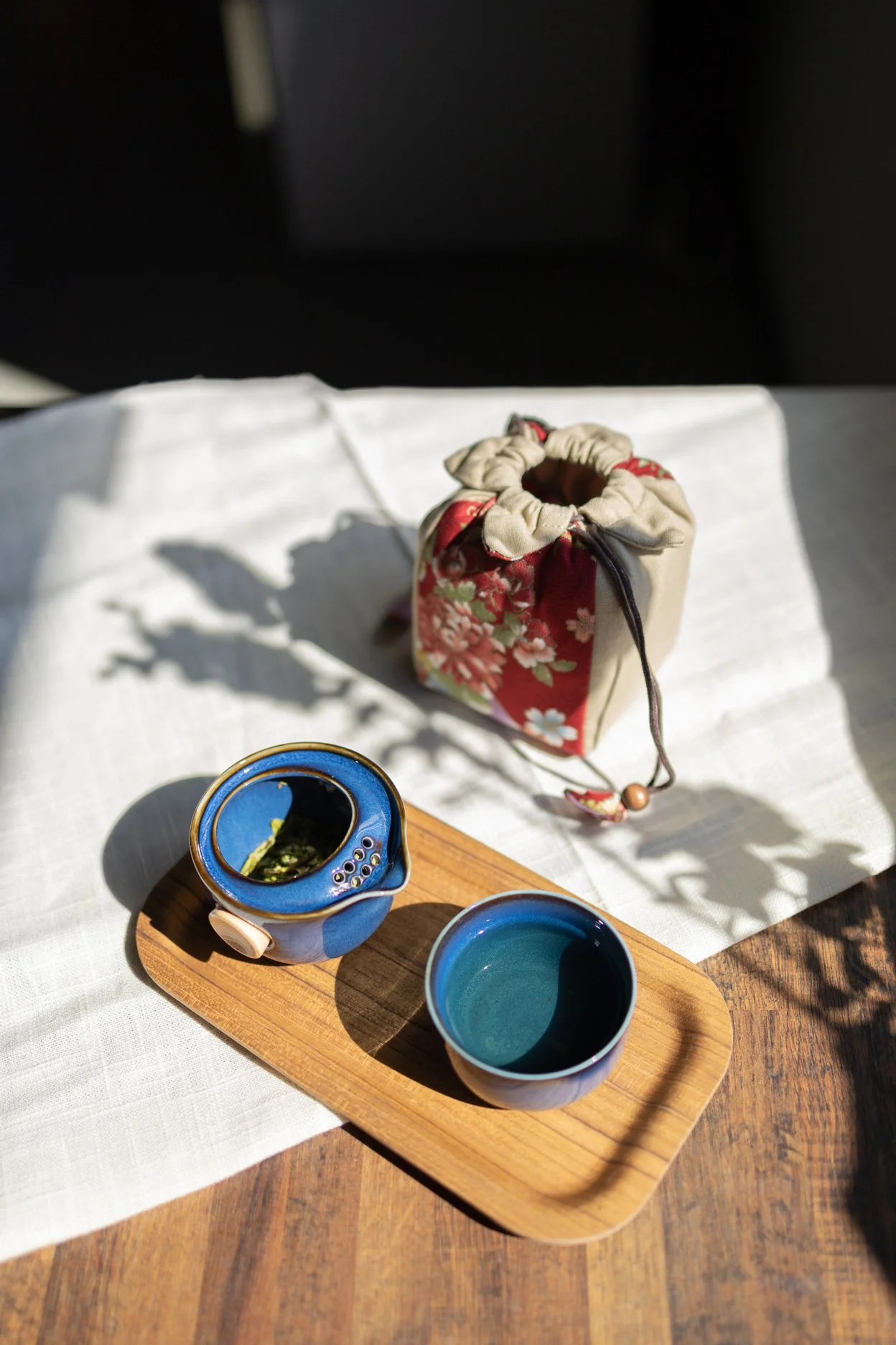 0663-NestTravelTeapot.jpg