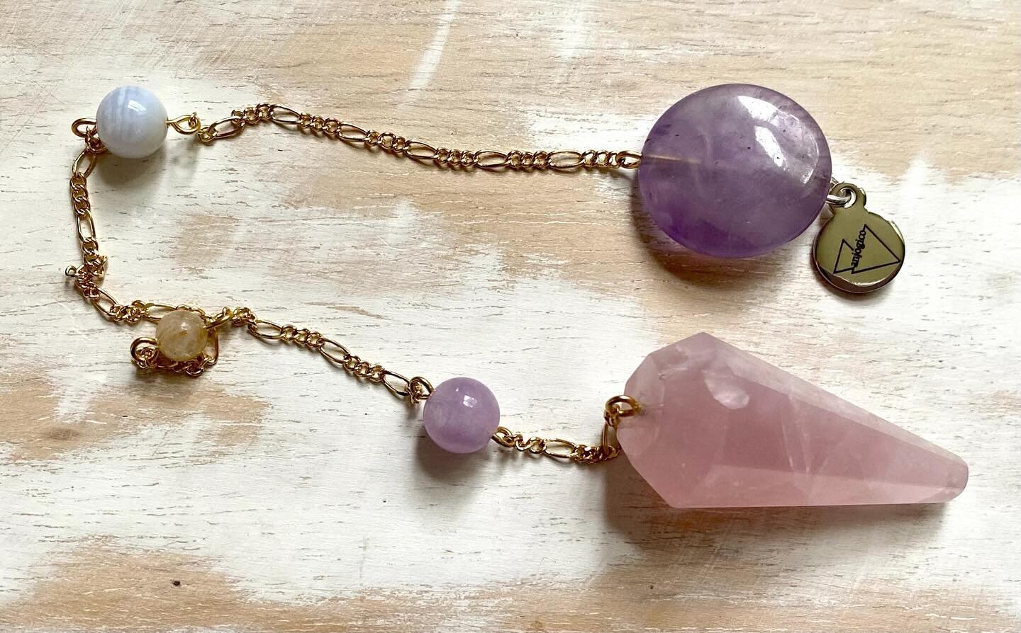 Swipe to see what stones we included in this beautiful pendulum 🤫😉 #smallbusiness #customjewelry #pendulums