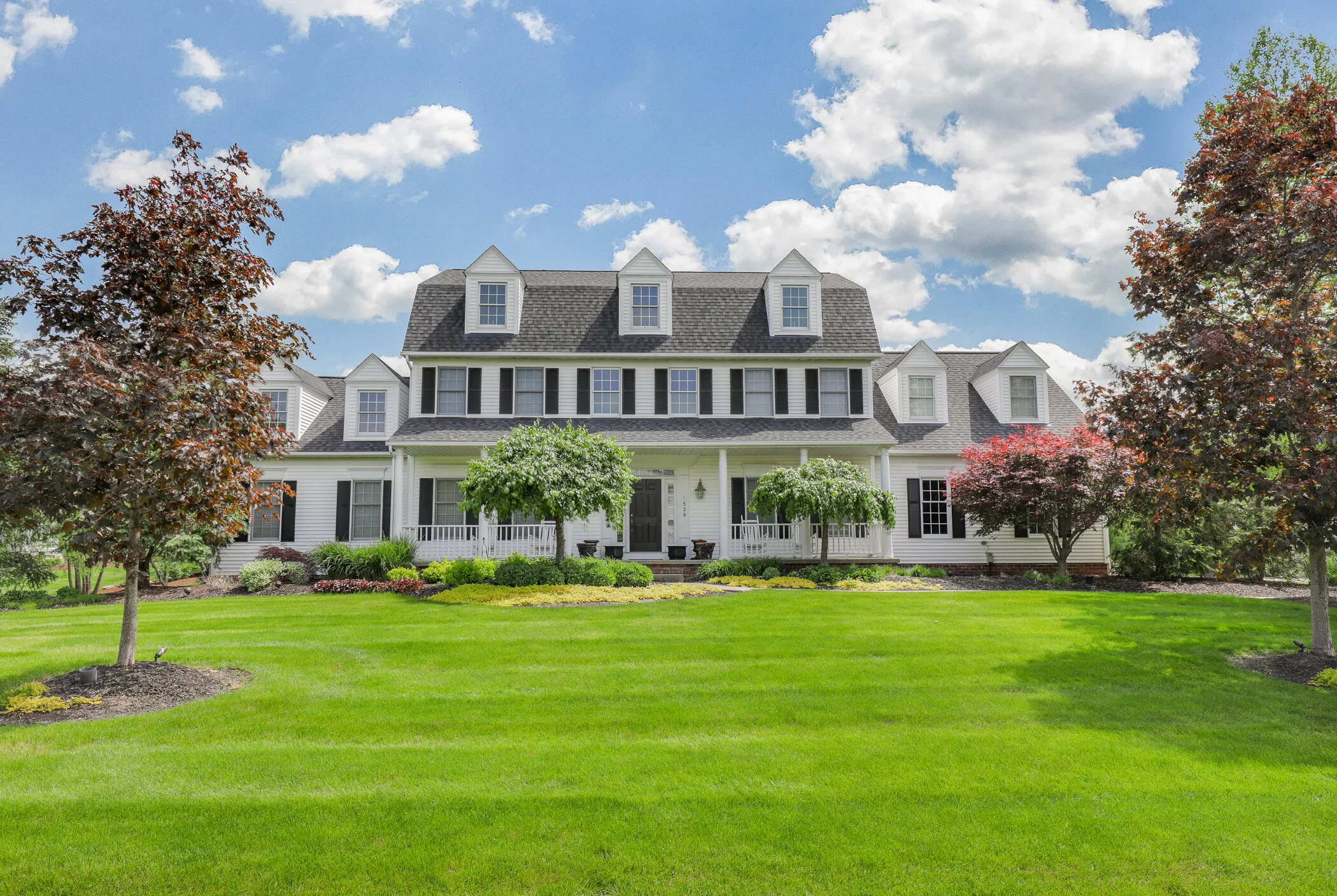 7529 Warren Point Ln-1.jpg