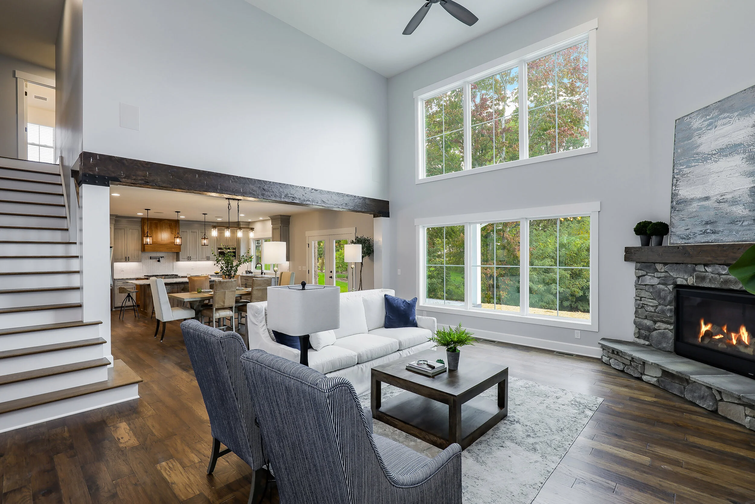 Living room 22.jpg