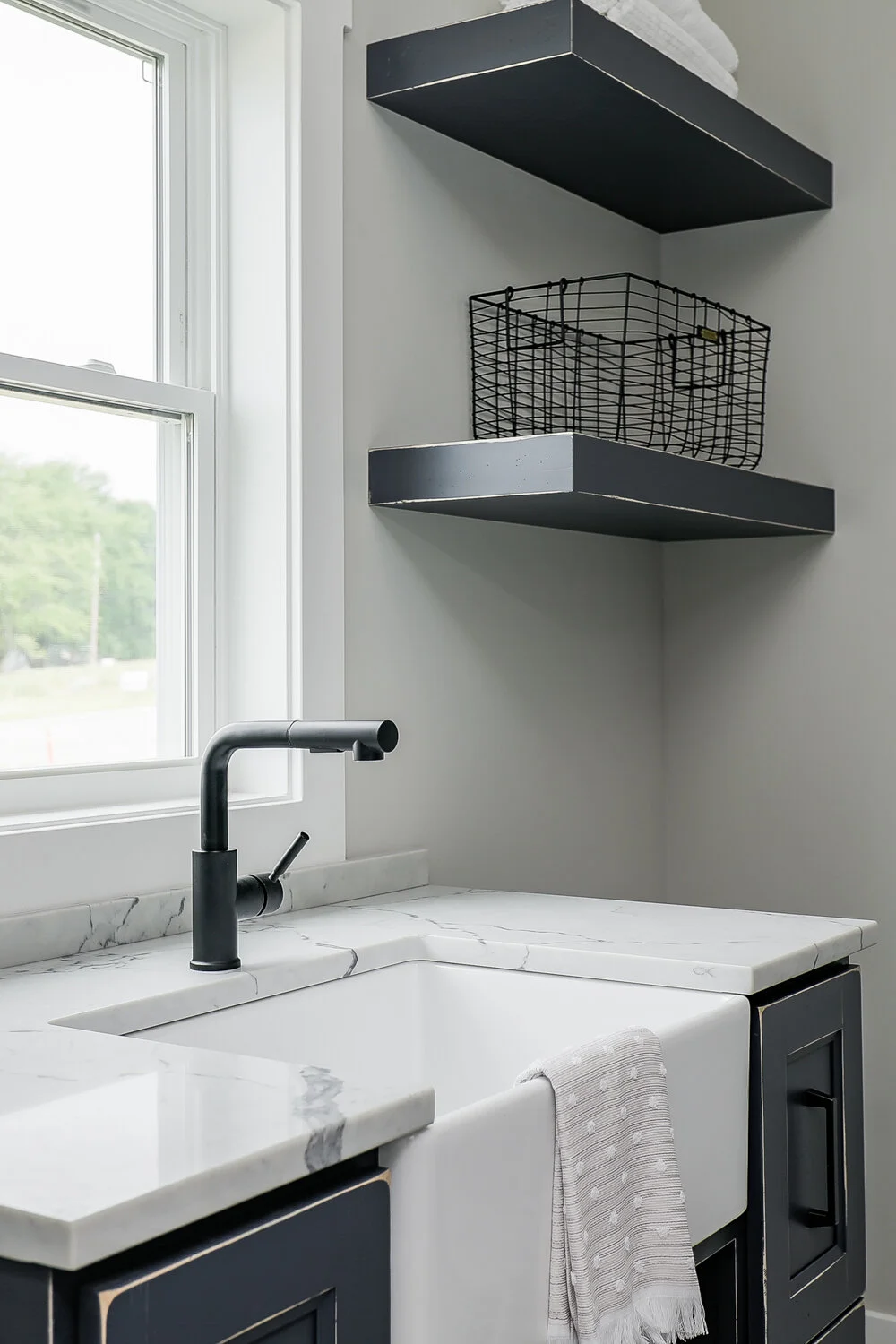Laundry room 4.jpg