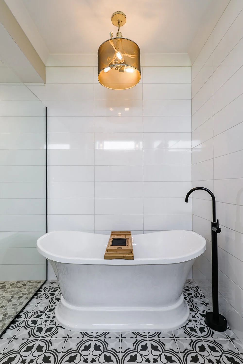 Master bathroom 2.jpg
