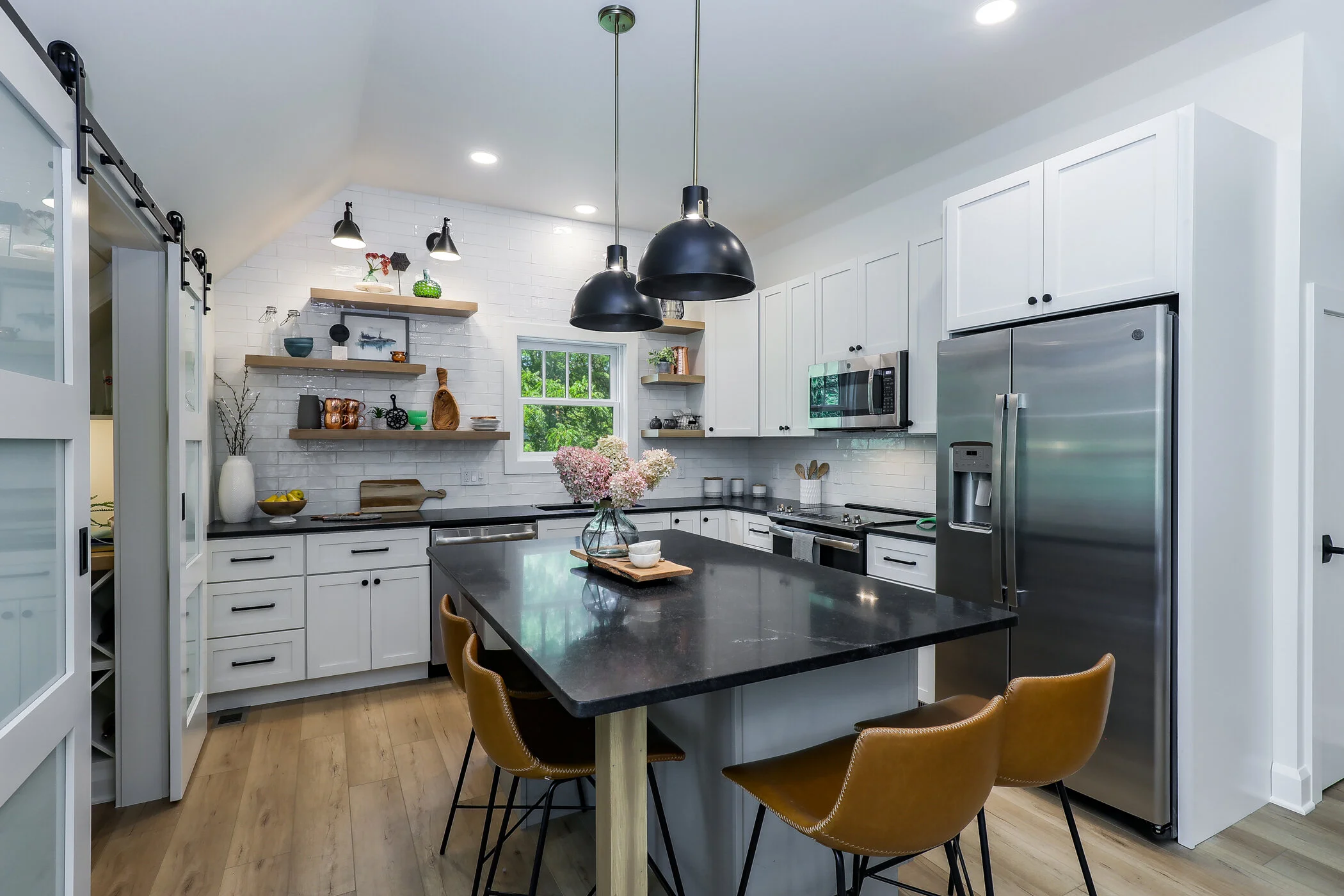 Loft-kitchen 2.jpg