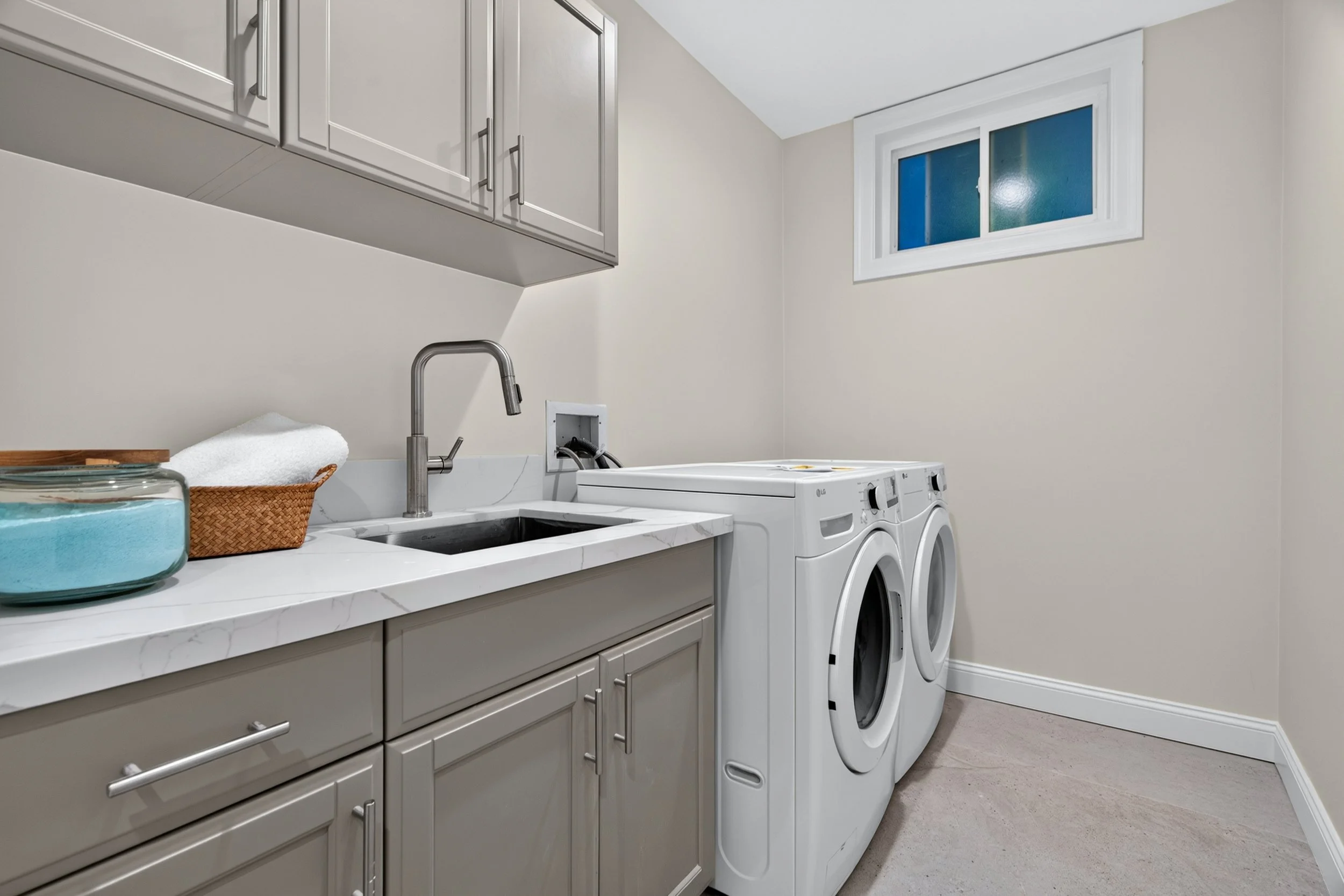 8045 Bulwer Dr-Hi Res-93.jpg