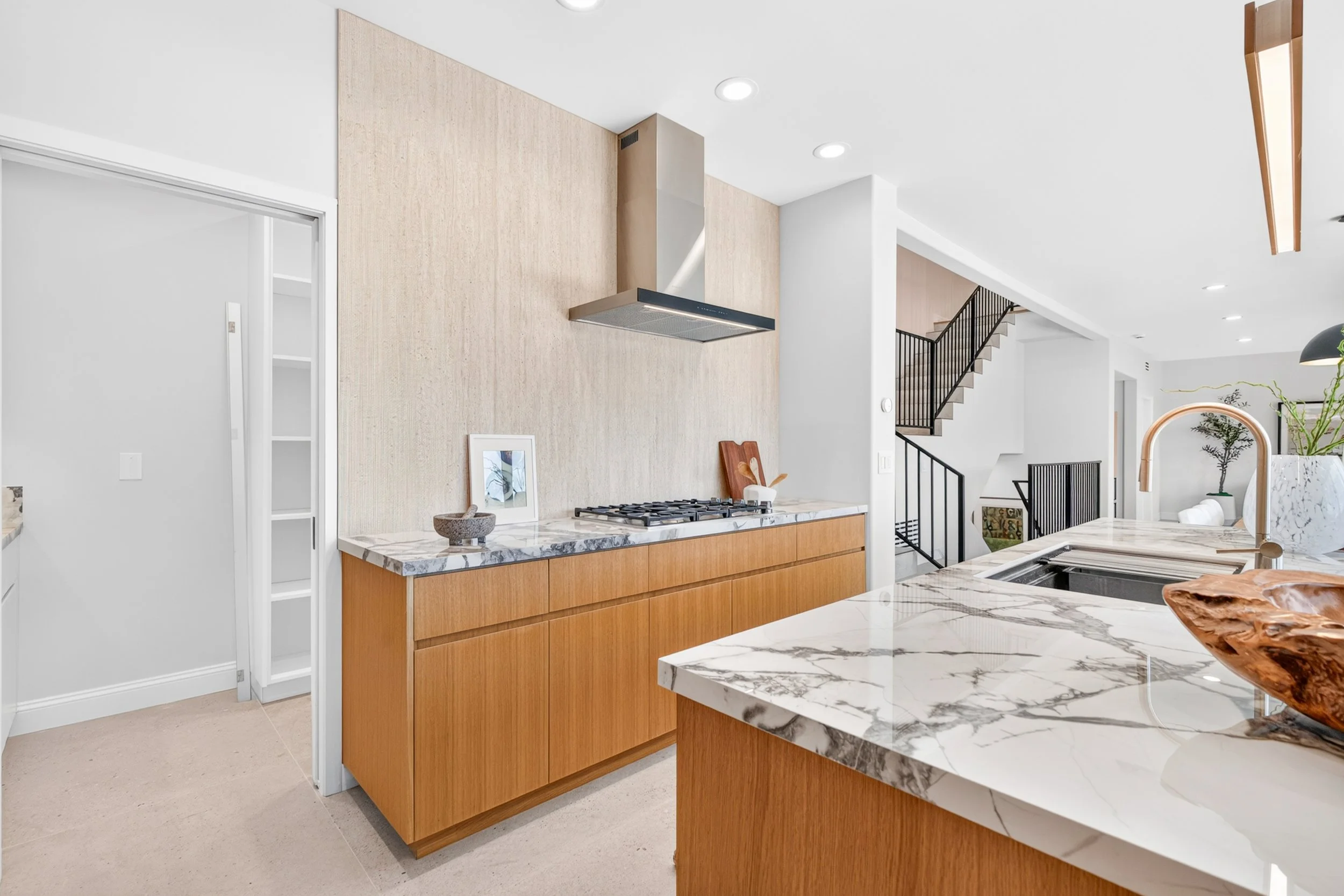 8045 Bulwer Dr-Hi Res-30.jpg
