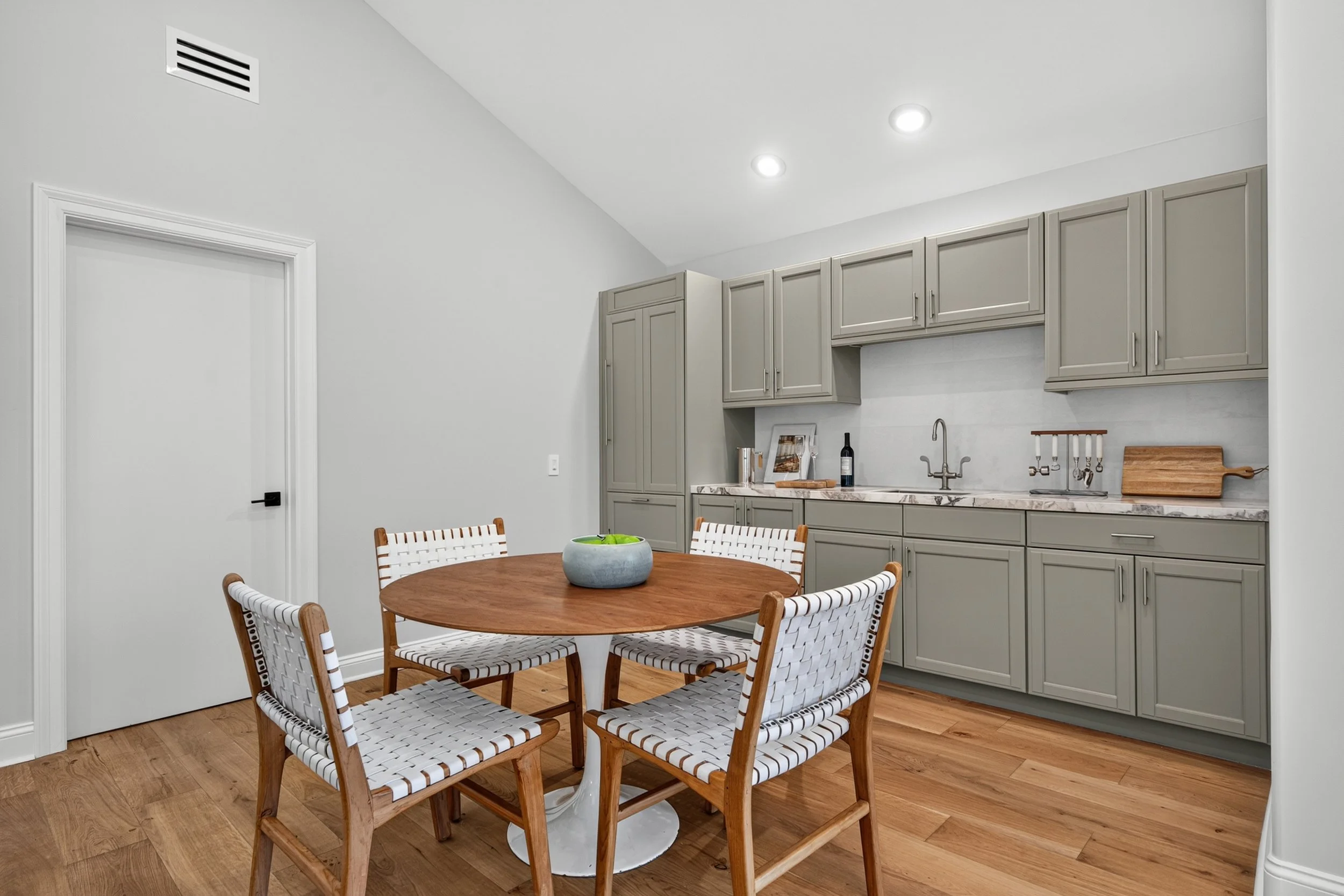 8045 Bulwer Dr-Hi Res-45.jpg