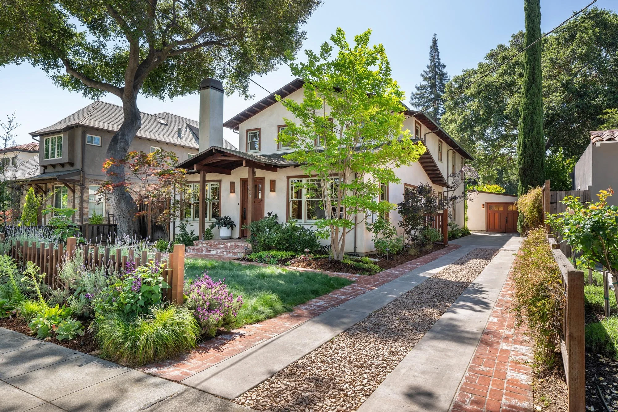 02 - Front Exterior and Driveway - 734 Guinda.jpg