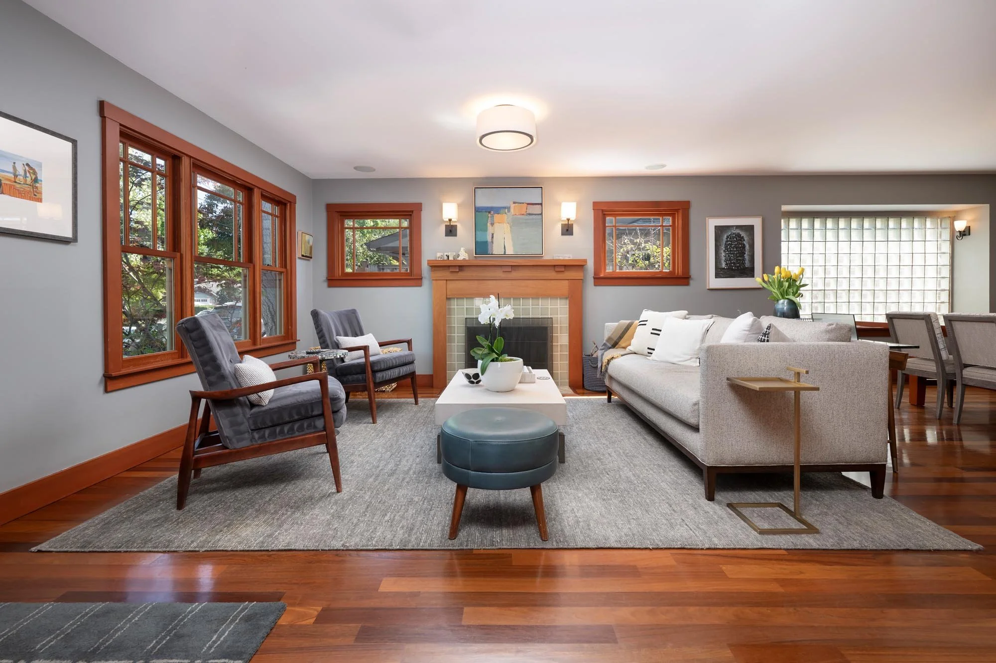 06 - Living Room - 734 Guinda.jpg