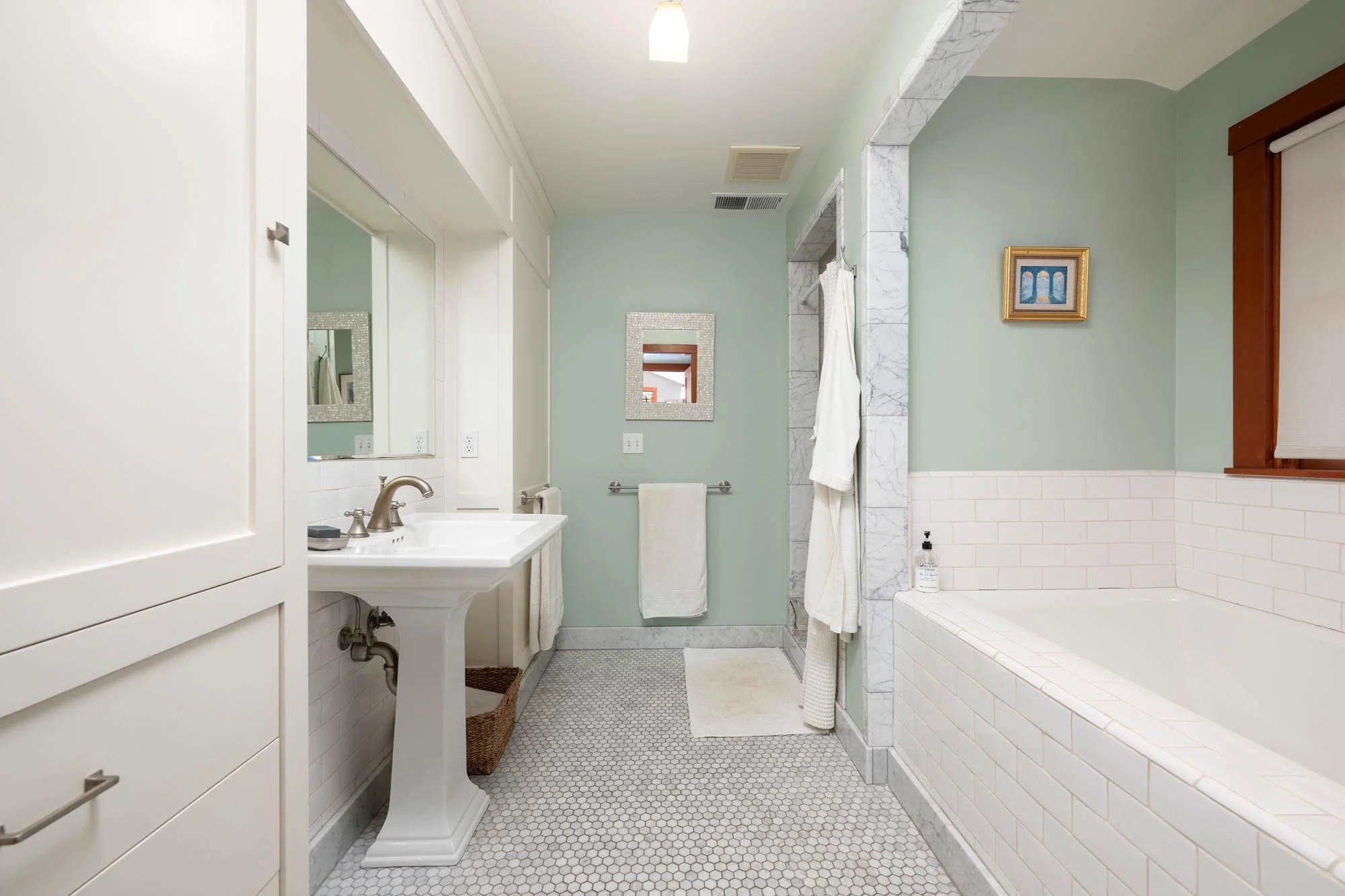 26 - Primary Bathroom - 734 Guinda.jpg