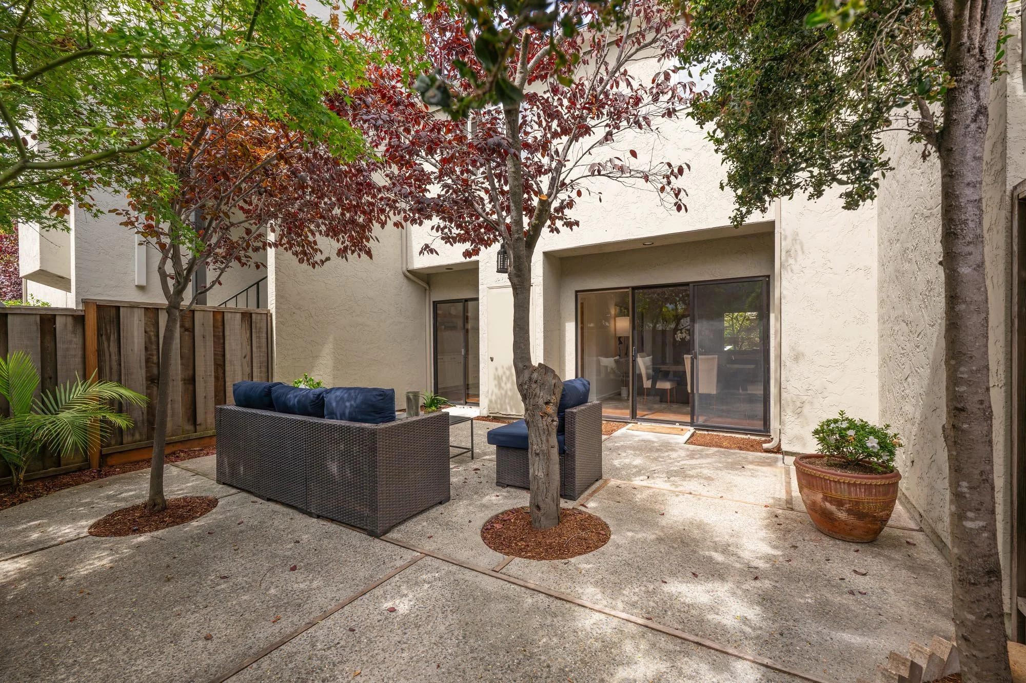 13_25 - Back Yard Patio - 913 Cowper.jpg