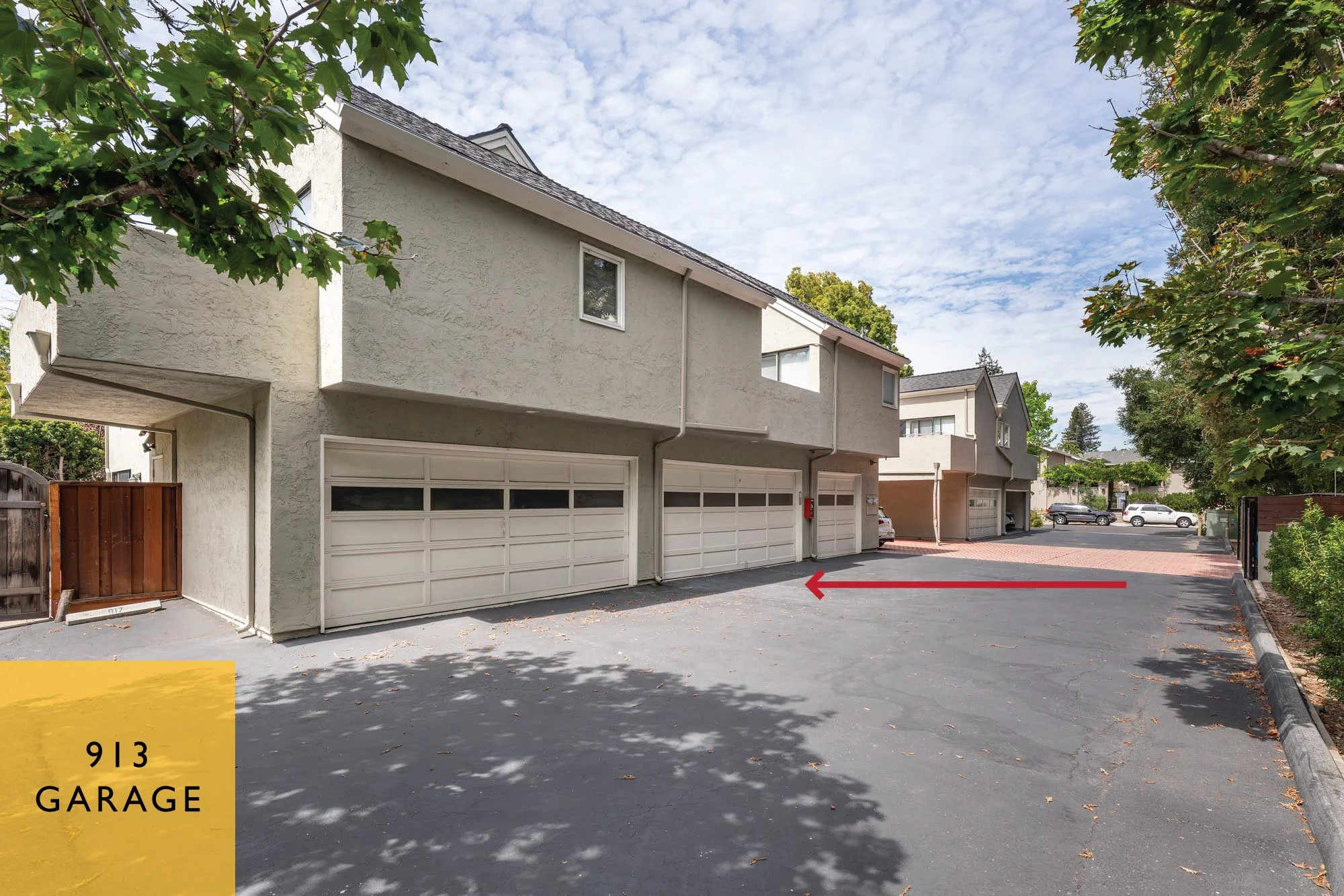 22_28---Garages---913-Cowper.jpg
