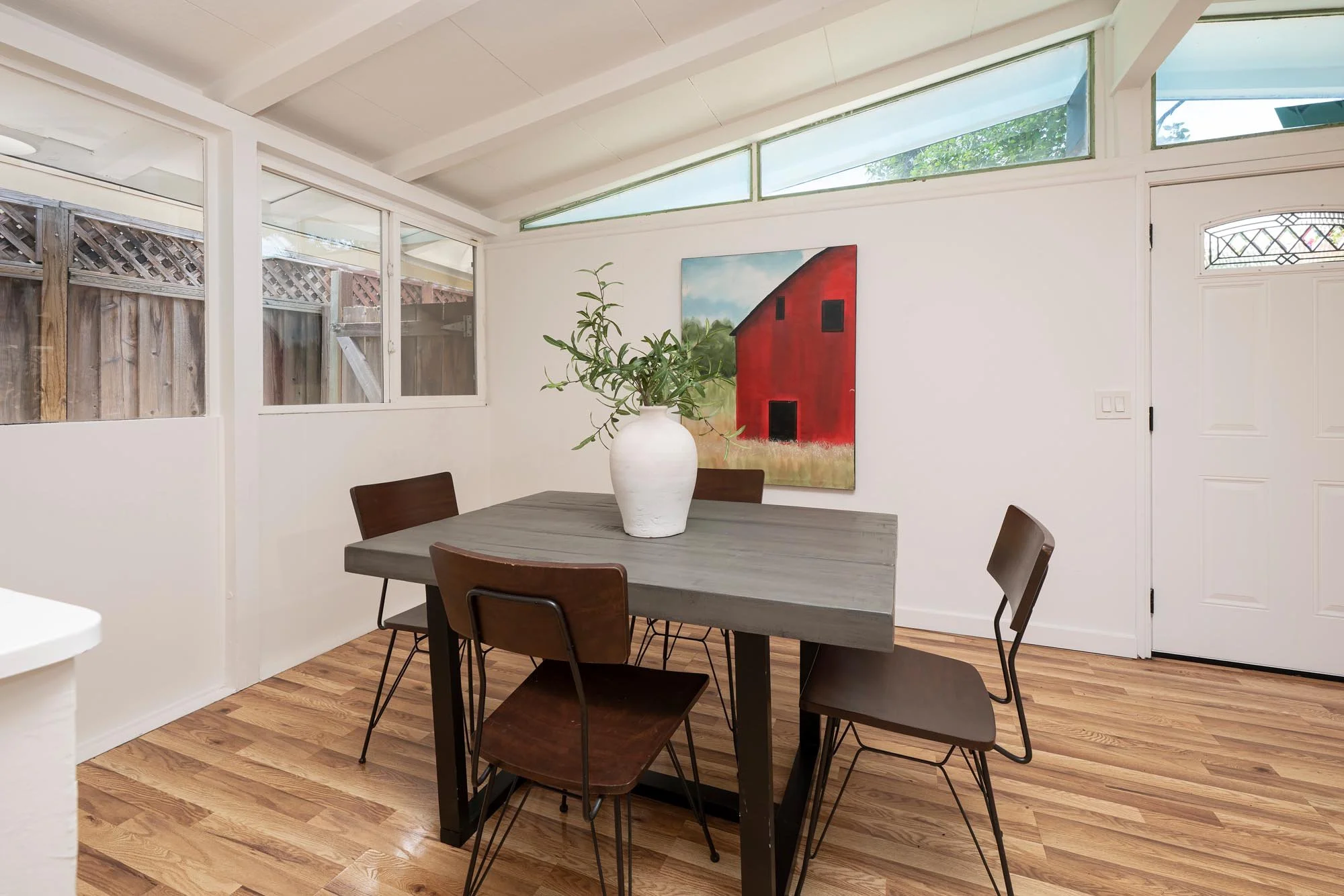 06 - Dining Room - 10570 S Tantau.jpg